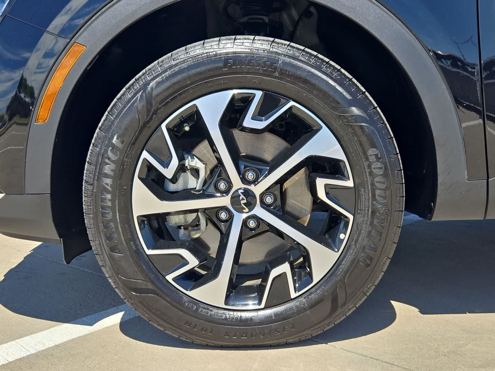 Thumbnail: 2025 Kia Sportage - 12