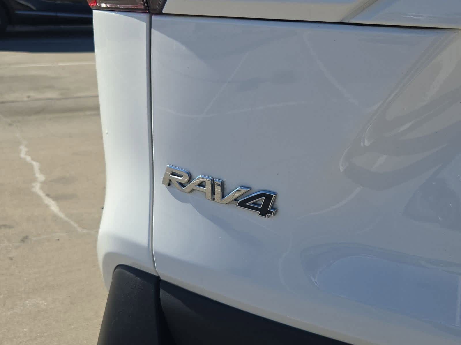 Thumbnail: 2023 Toyota RAV4 - 11