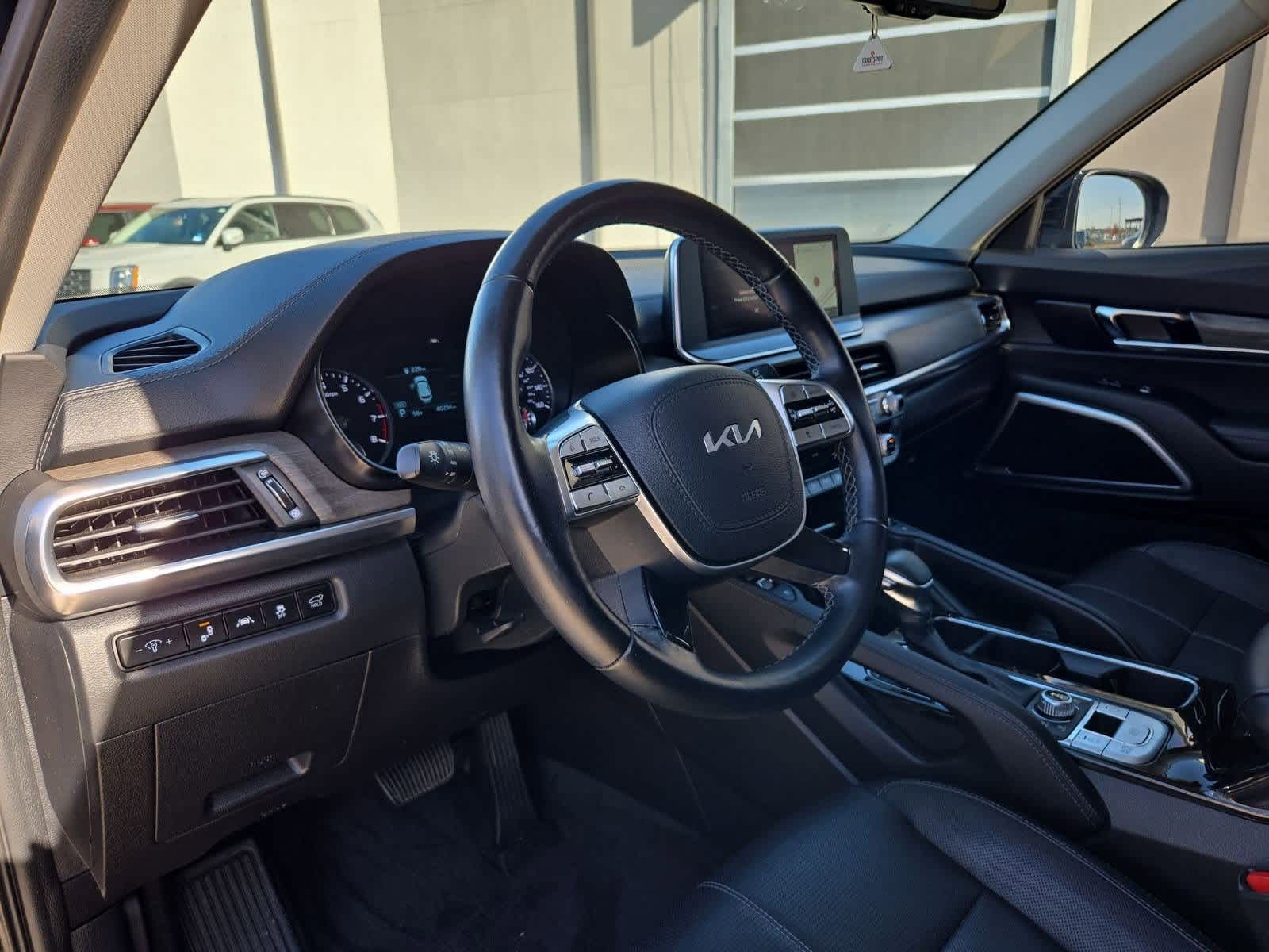 Thumbnail: 2022 Kia Telluride - 2