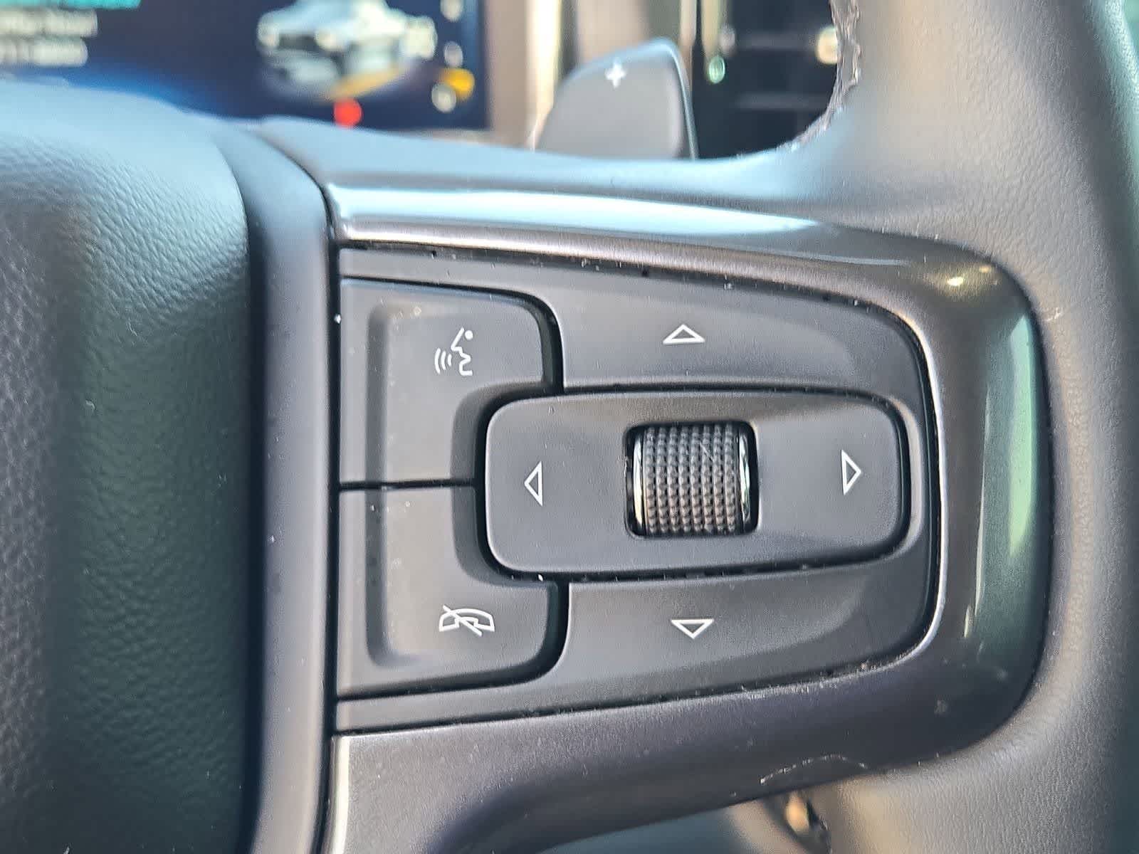 Thumbnail: 2023 Chevrolet Silverado 1500 - 24