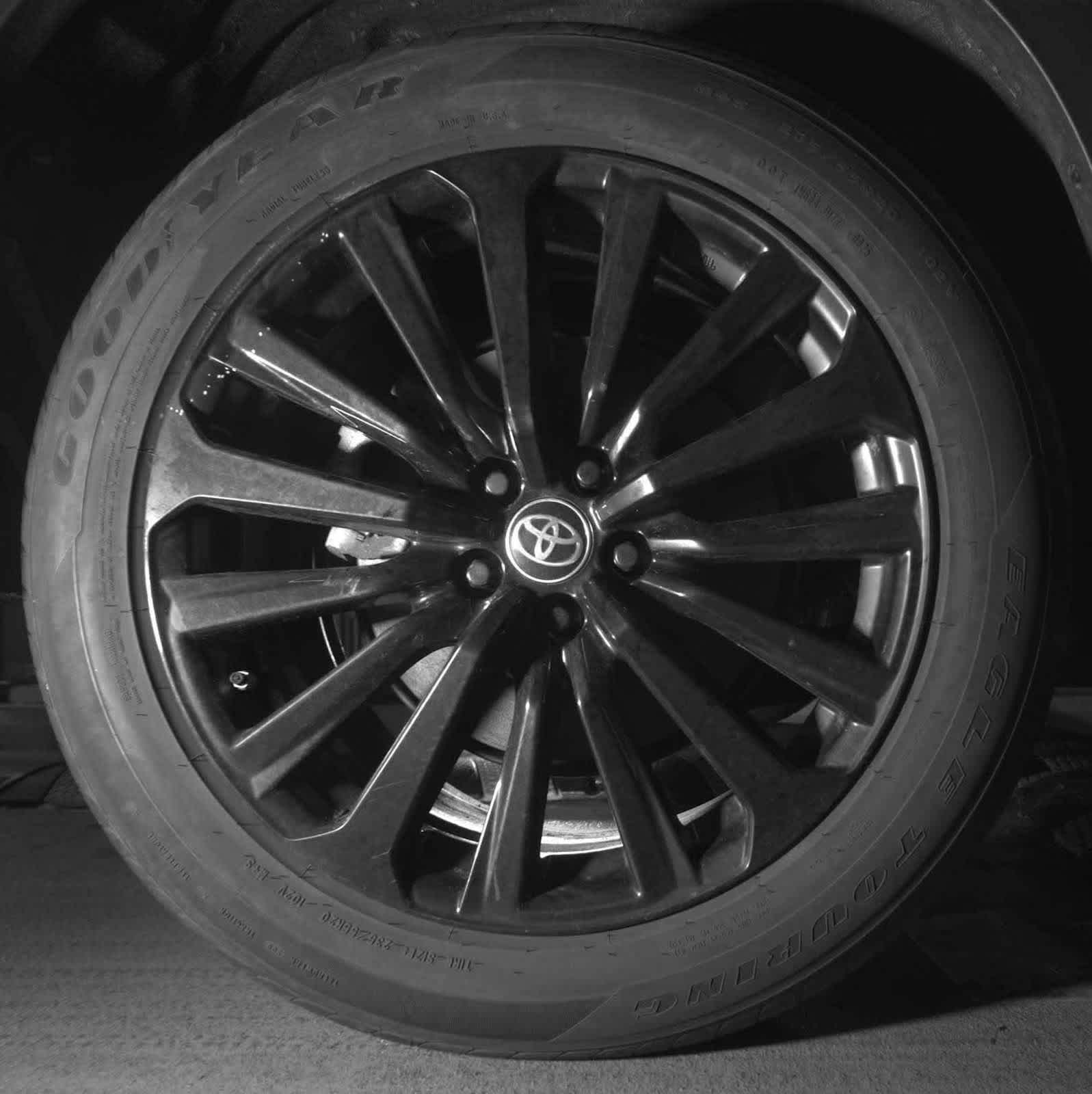 Thumbnail: 2025 Toyota Highlander - 12