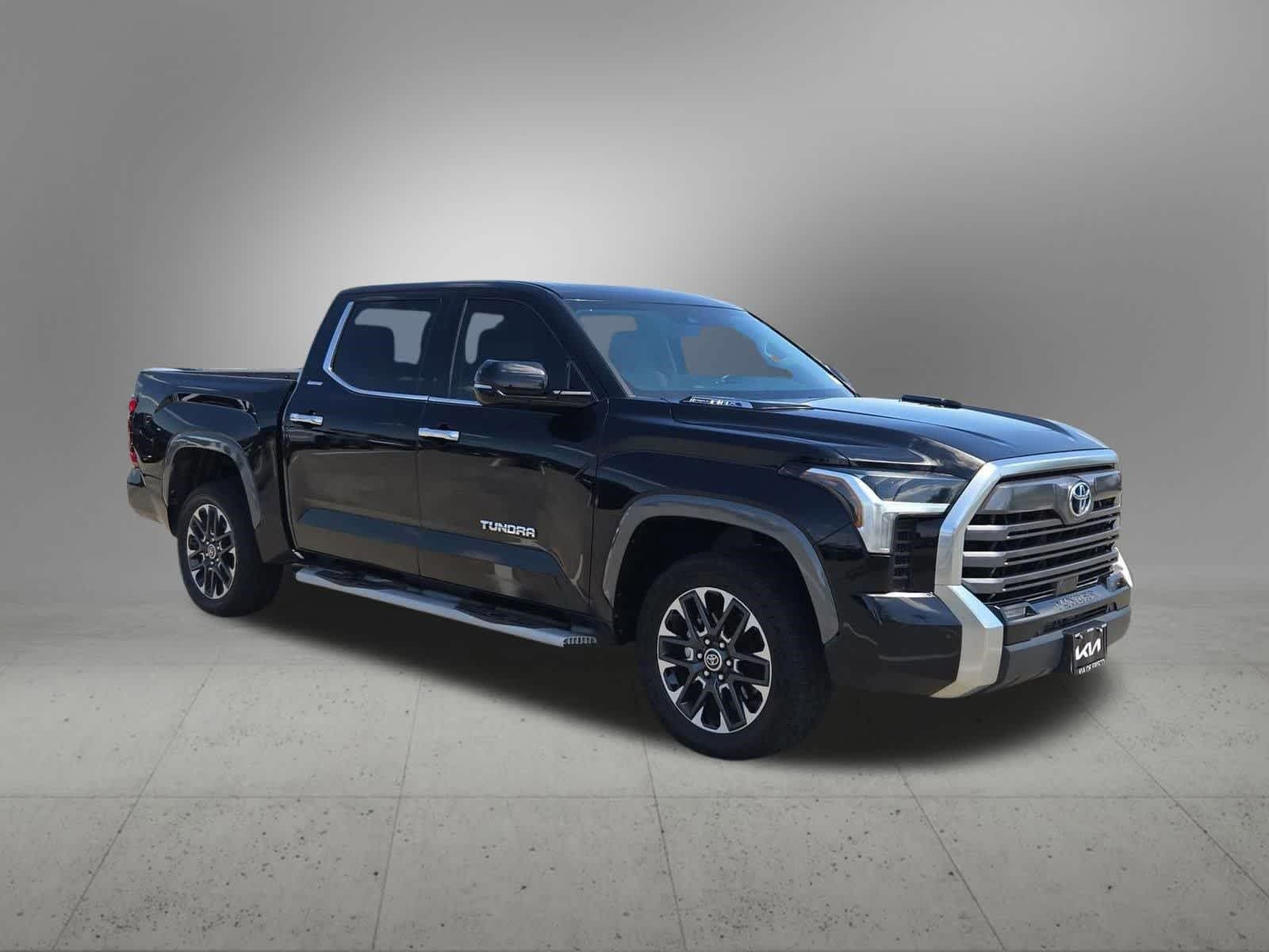 Thumbnail: 2022 Toyota Tundra - 8