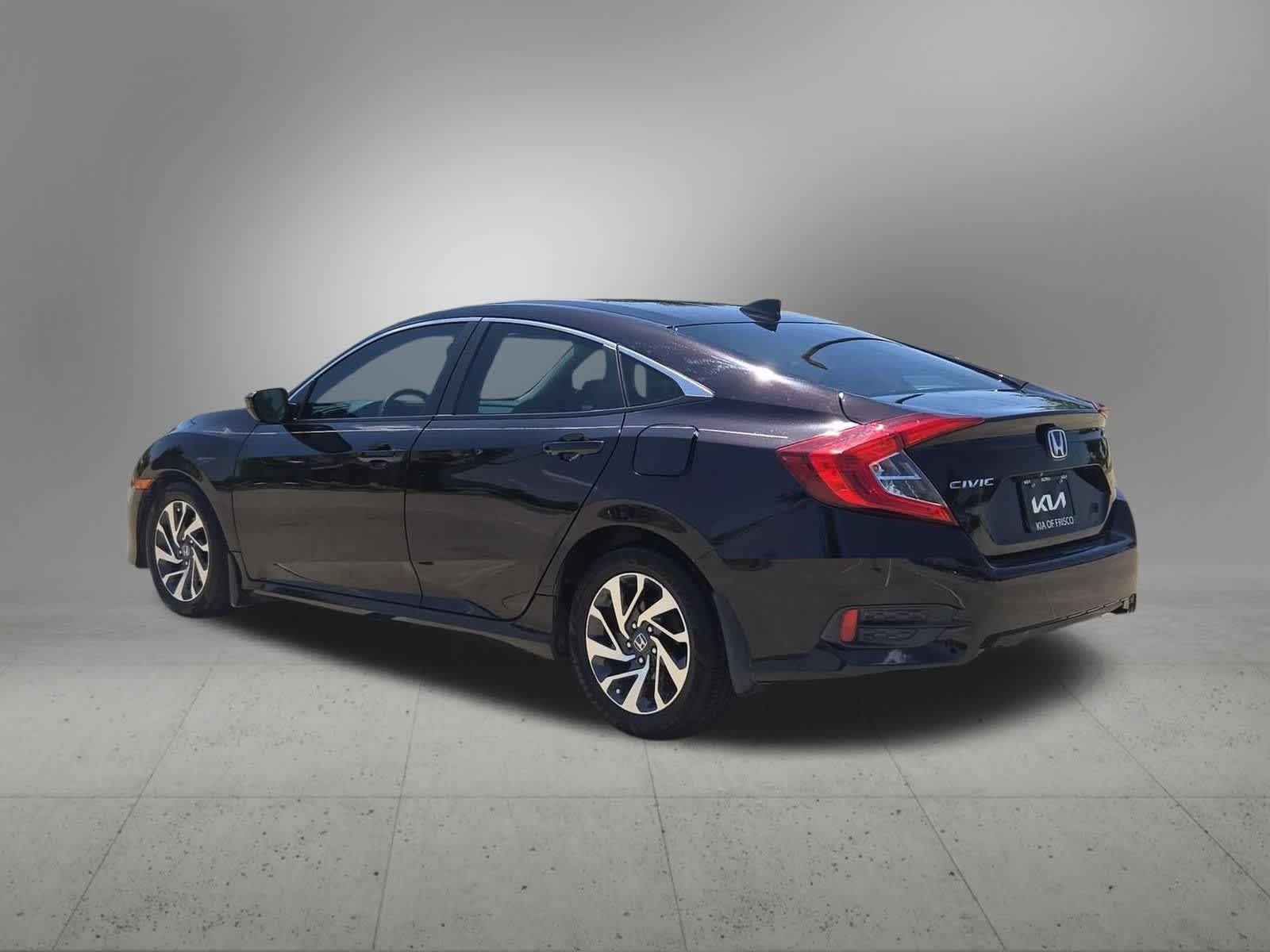 Thumbnail: 2017 Honda Civic - 4