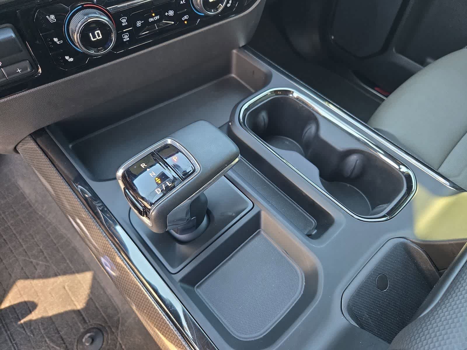 Thumbnail: 2023 Chevrolet Silverado 1500 - 32