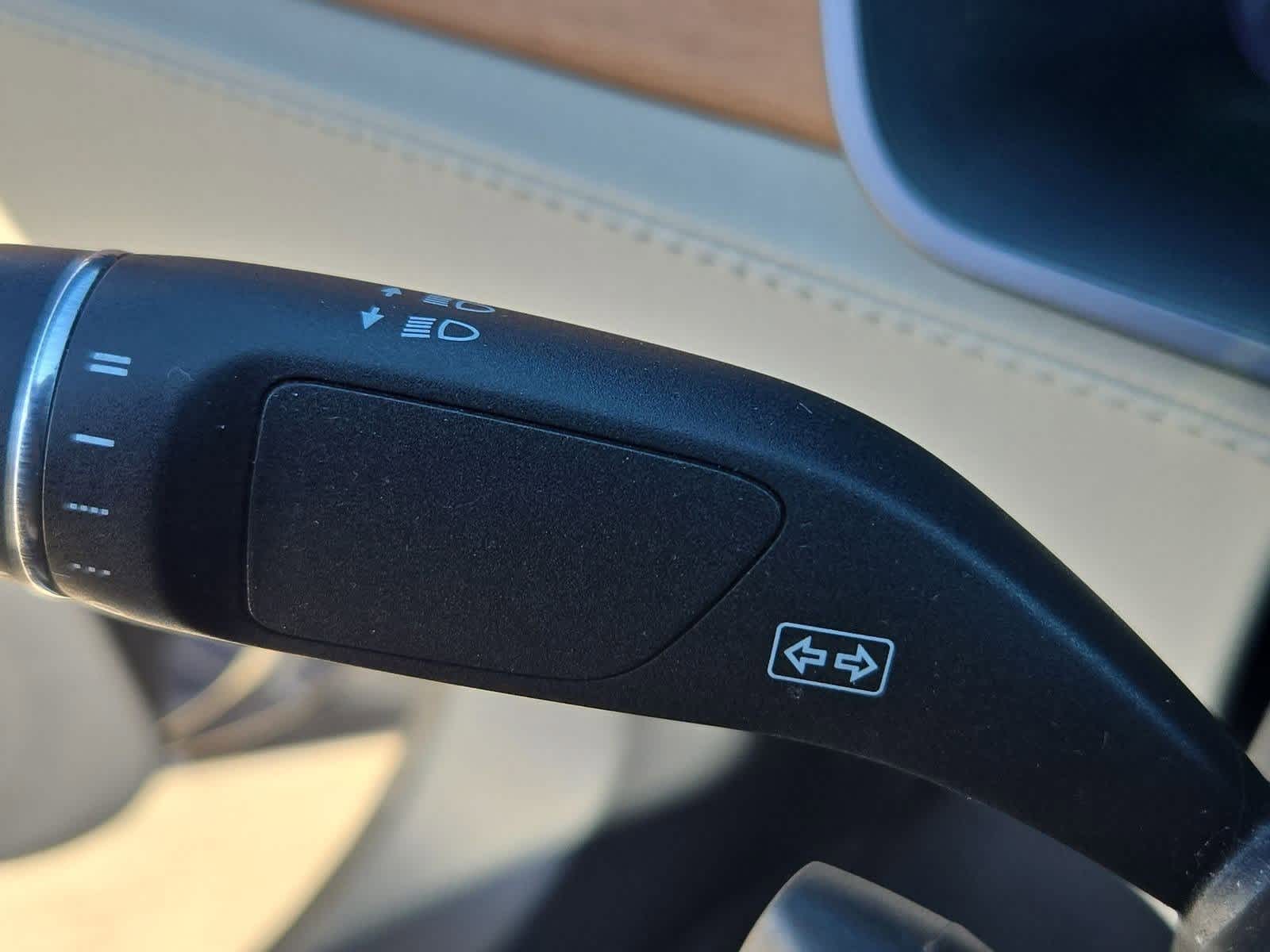 Thumbnail: 2020 Tesla Model S - 24