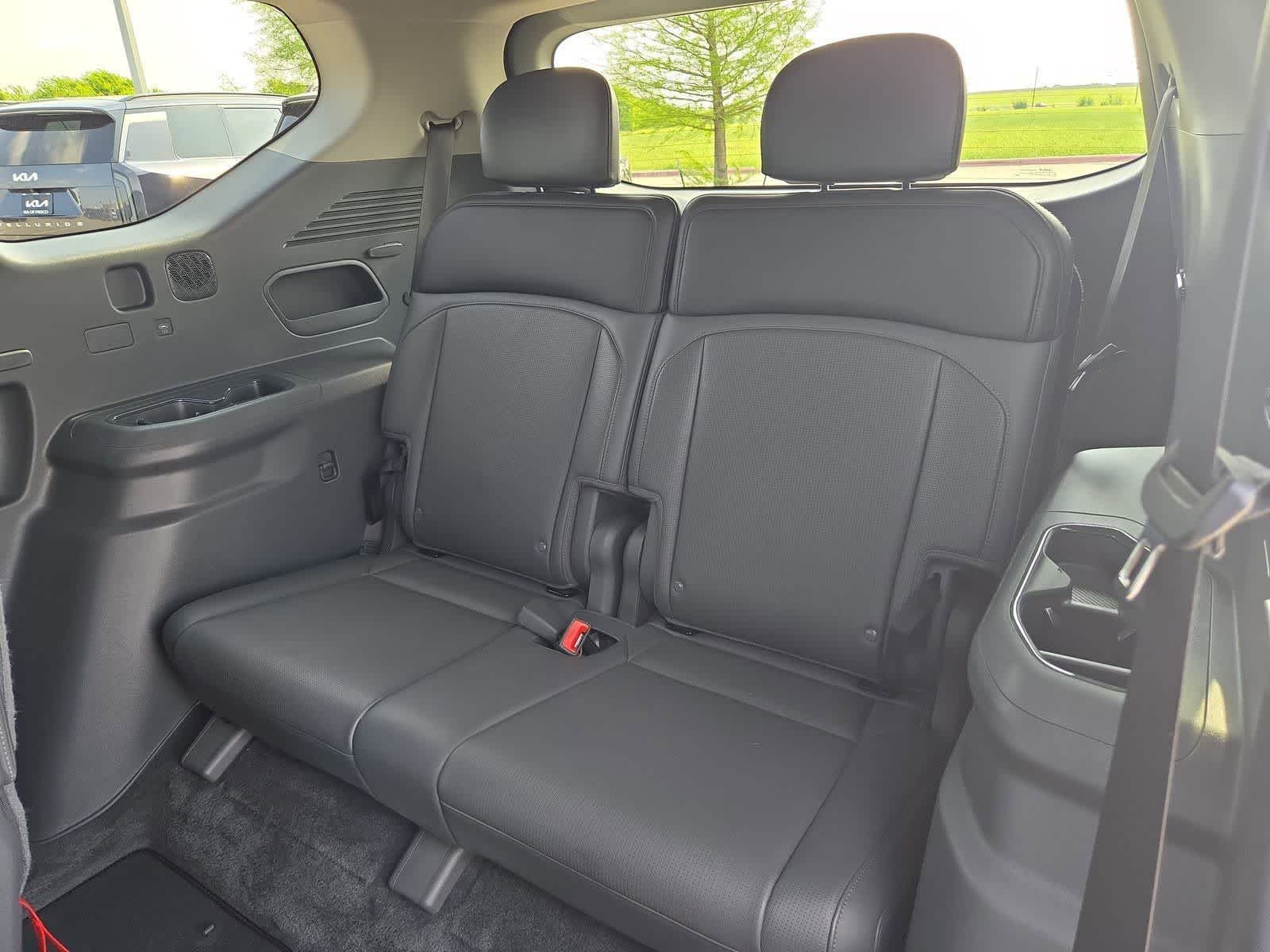 Thumbnail: 2024 Kia EV9 - 34