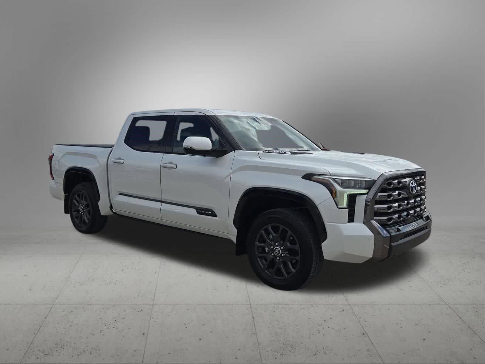 Thumbnail: 2023 Toyota Tundra - 8