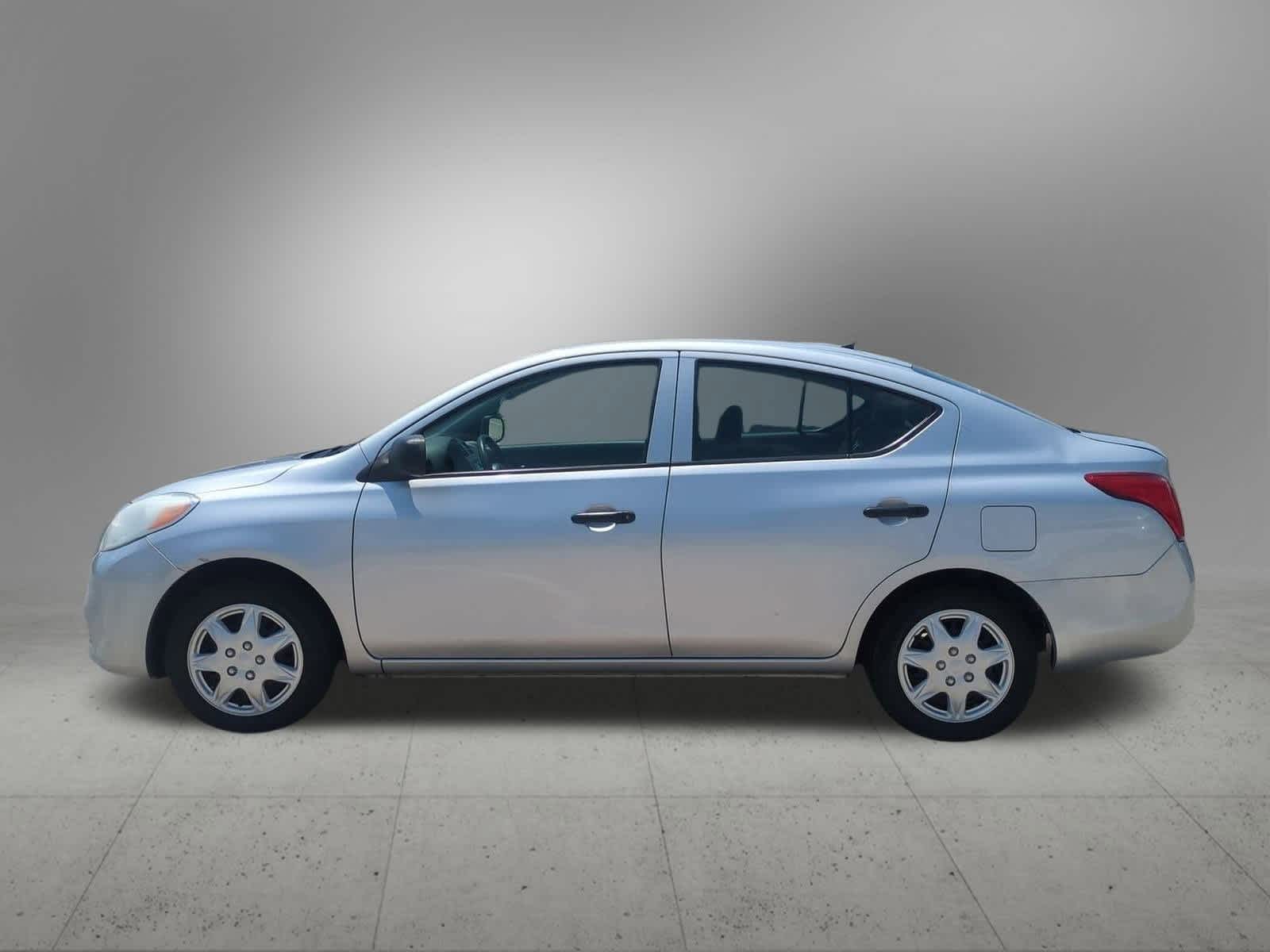 Thumbnail: 2012 Nissan Versa - 3