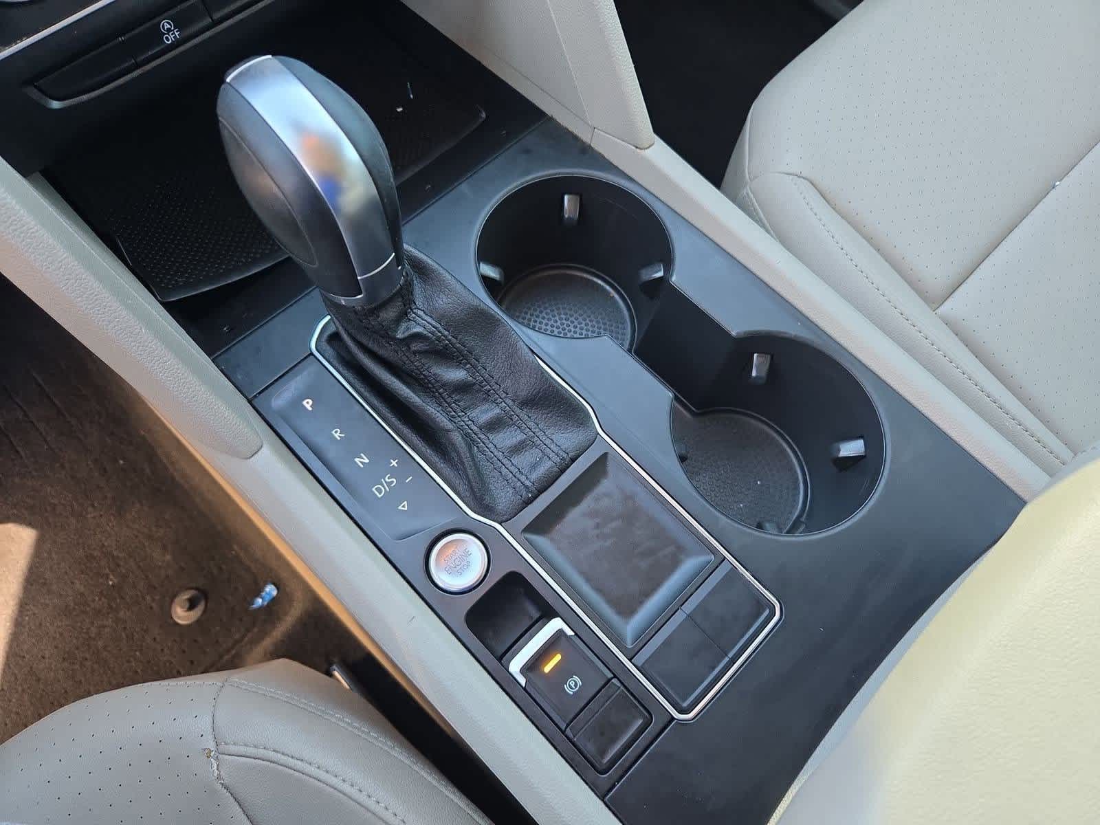 Thumbnail: 2018 Volkswagen Atlas - 30