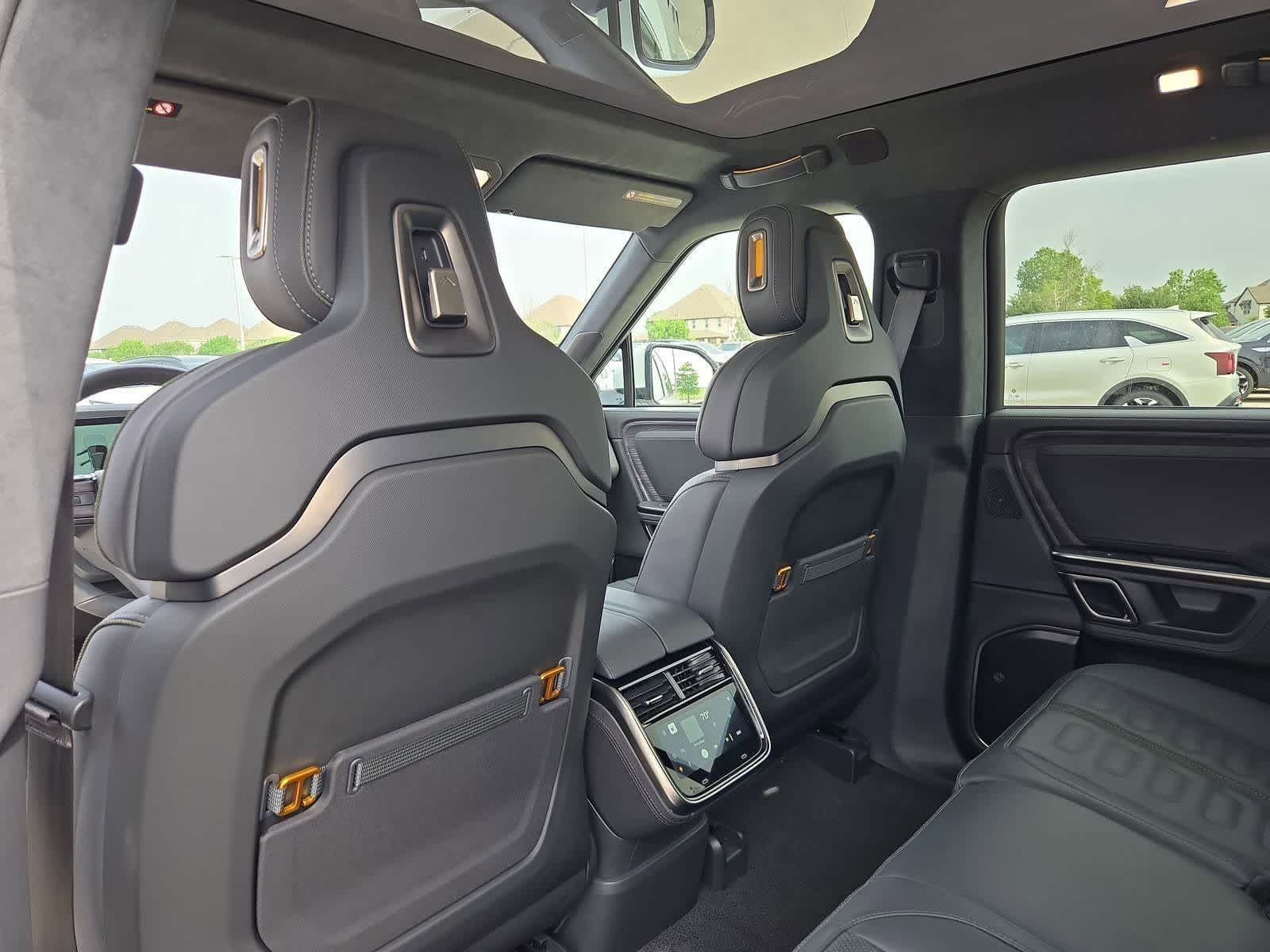 Thumbnail: 2023 Rivian R1S - 16