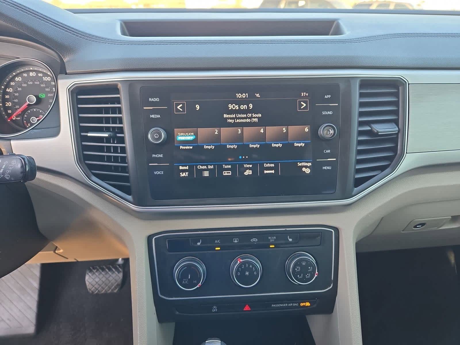 Thumbnail: 2018 Volkswagen Atlas - 27