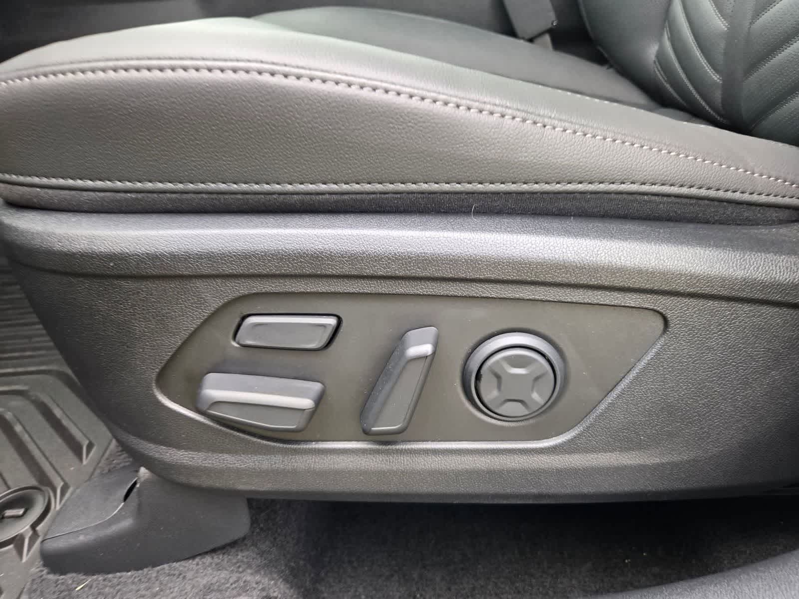 Thumbnail: 2026 Kia Sorento - 14