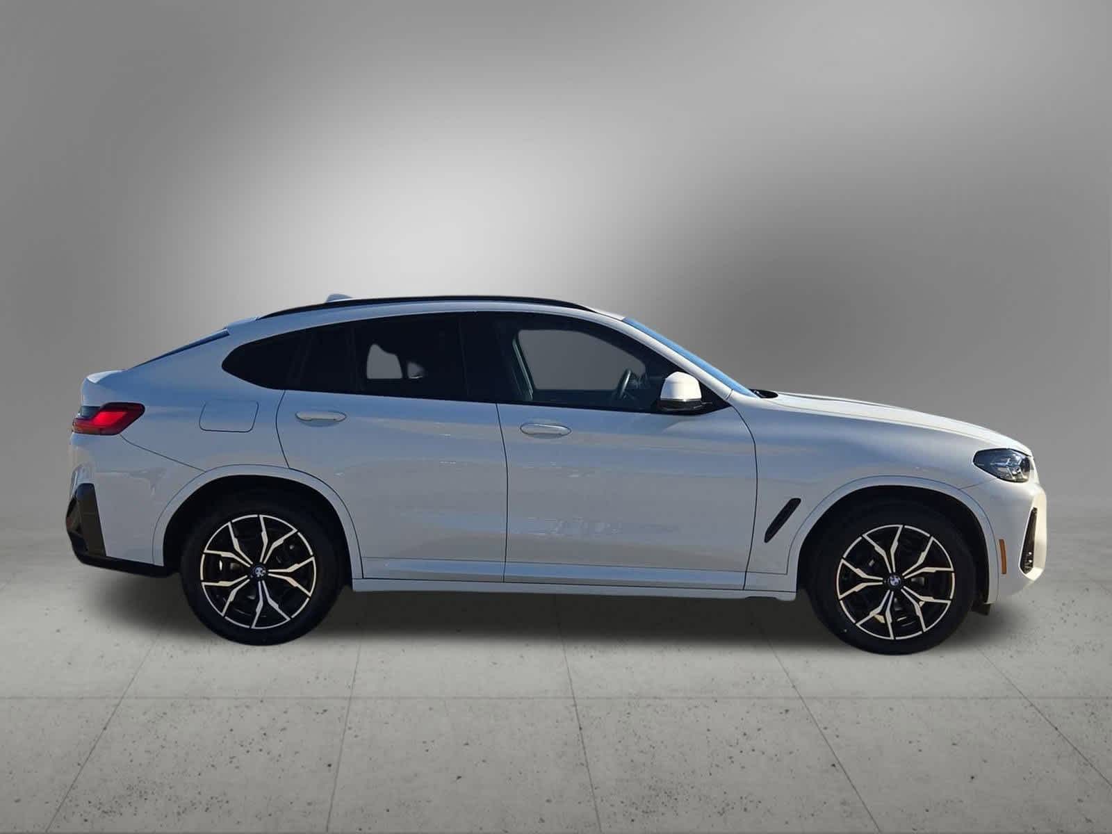 Thumbnail: 2023 BMW X4 - 7