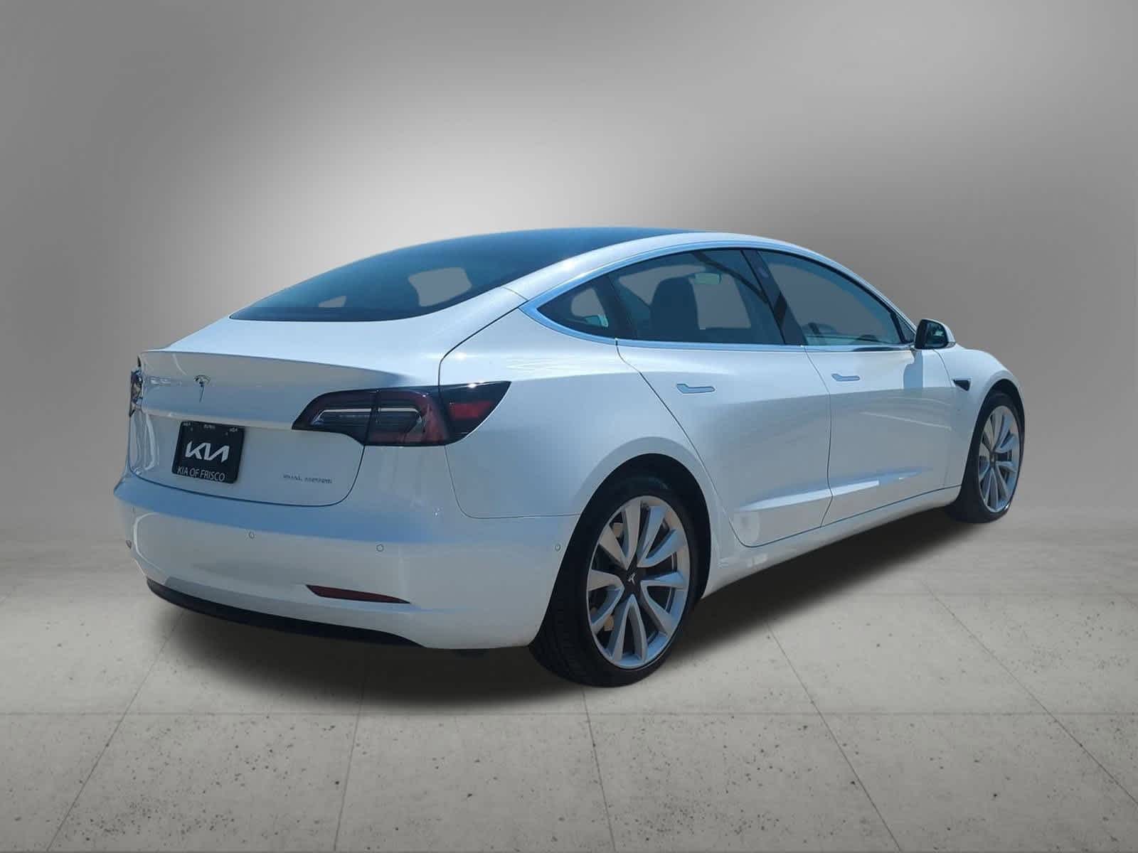 Thumbnail: 2020 Tesla Model 3 - 6