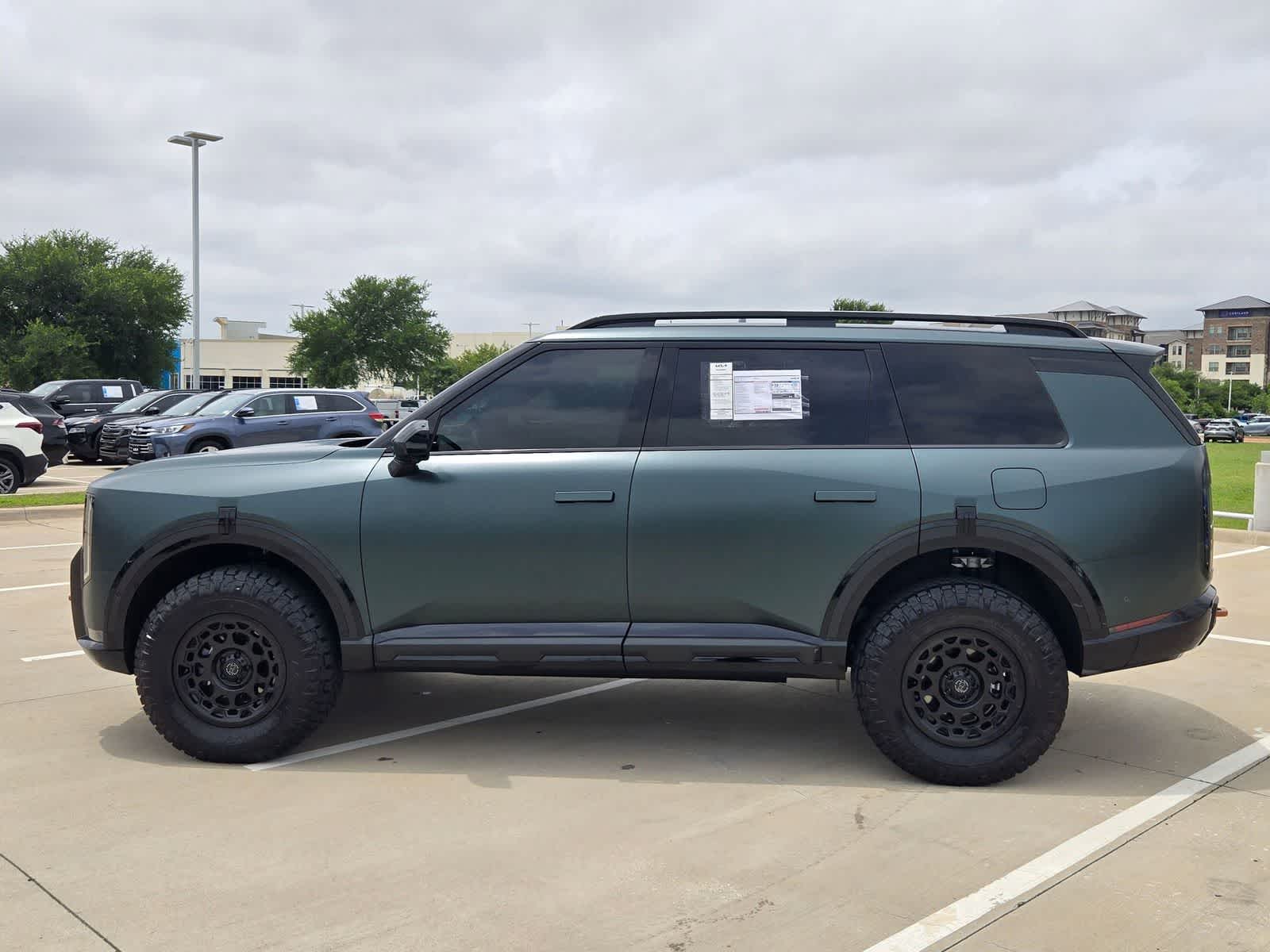 Thumbnail: 2027 Kia Telluride - 3