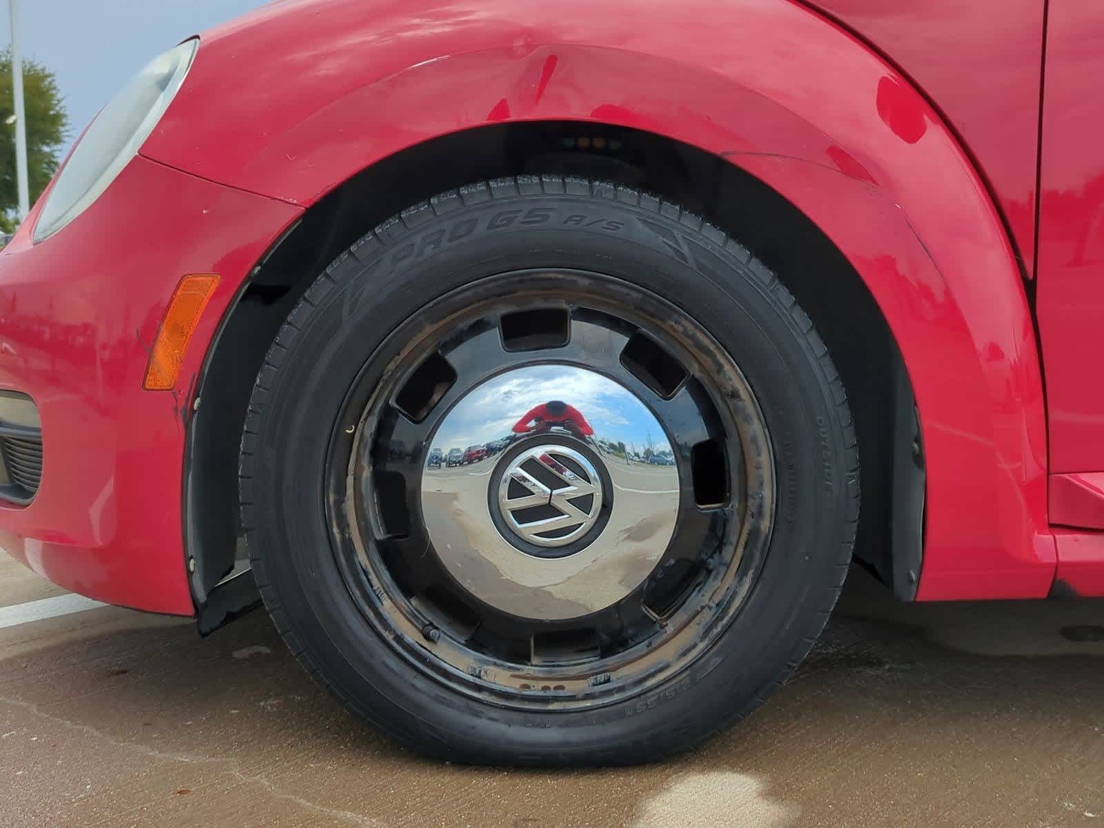 Thumbnail: 2014 Volkswagen Beetle - 12