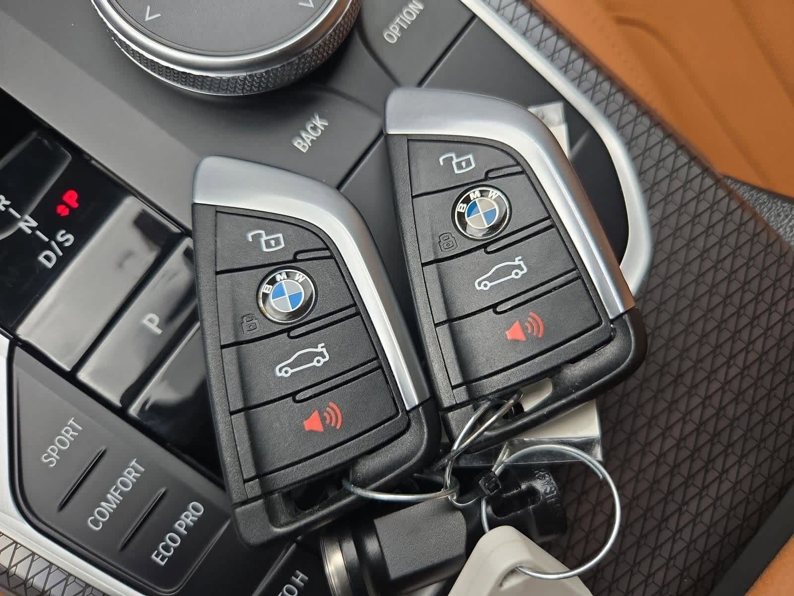 Thumbnail: 2025 BMW 3 Series - 35