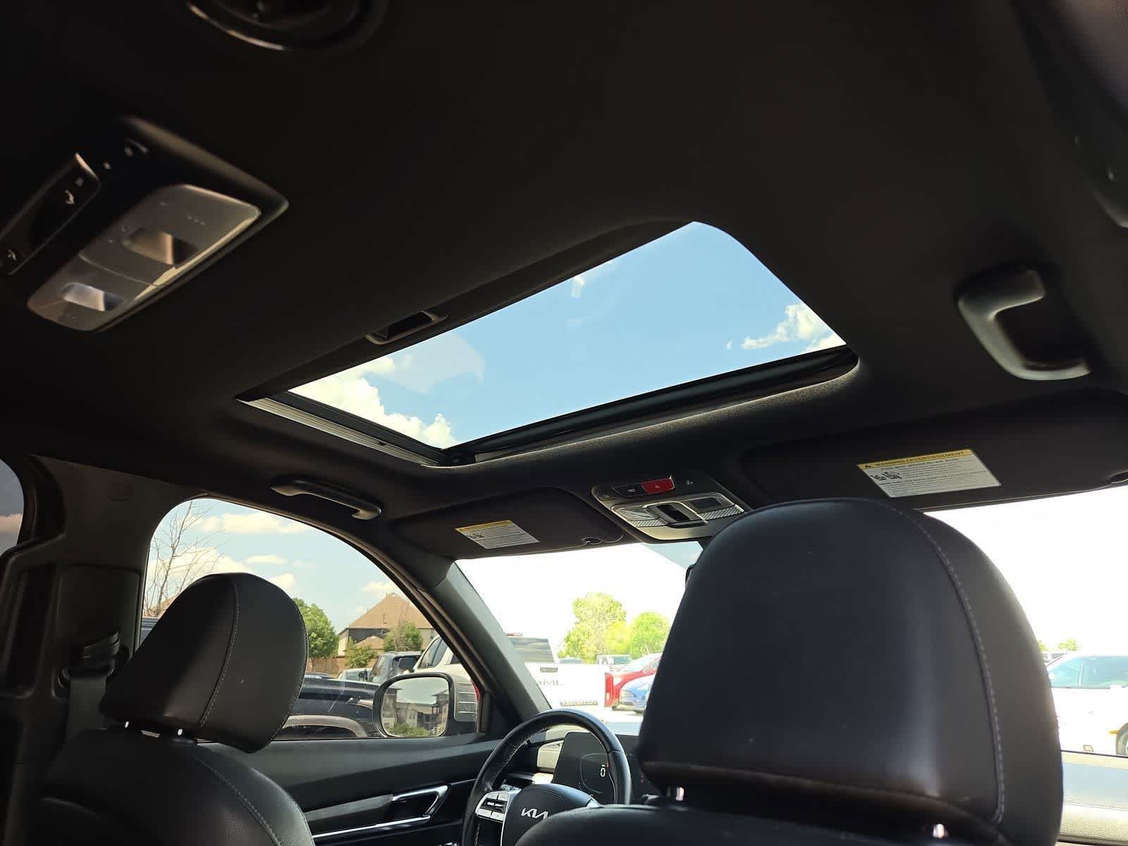 Thumbnail: 2023 Kia Telluride - 19