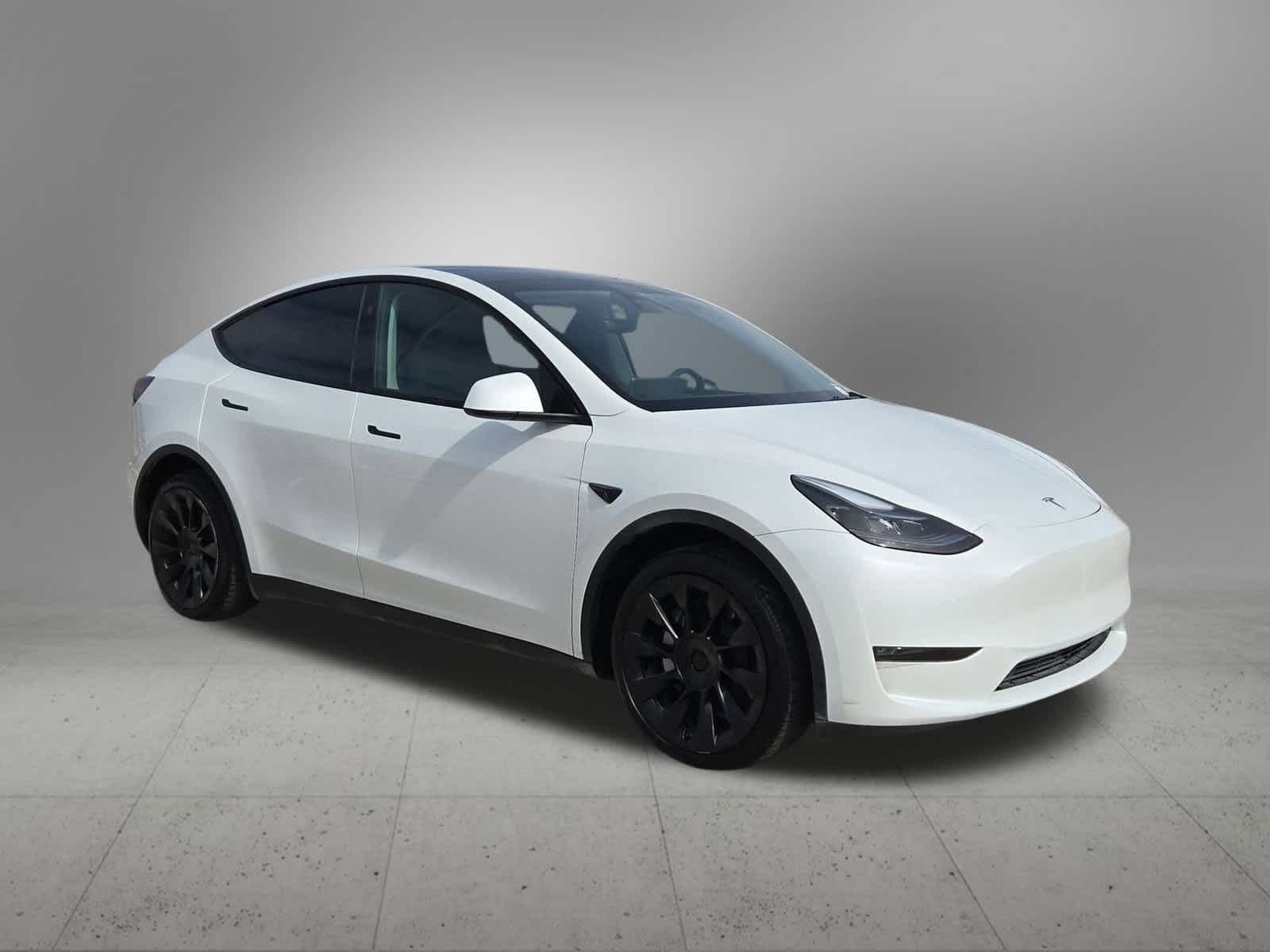 Thumbnail: 2024 Tesla Model Y - 8
