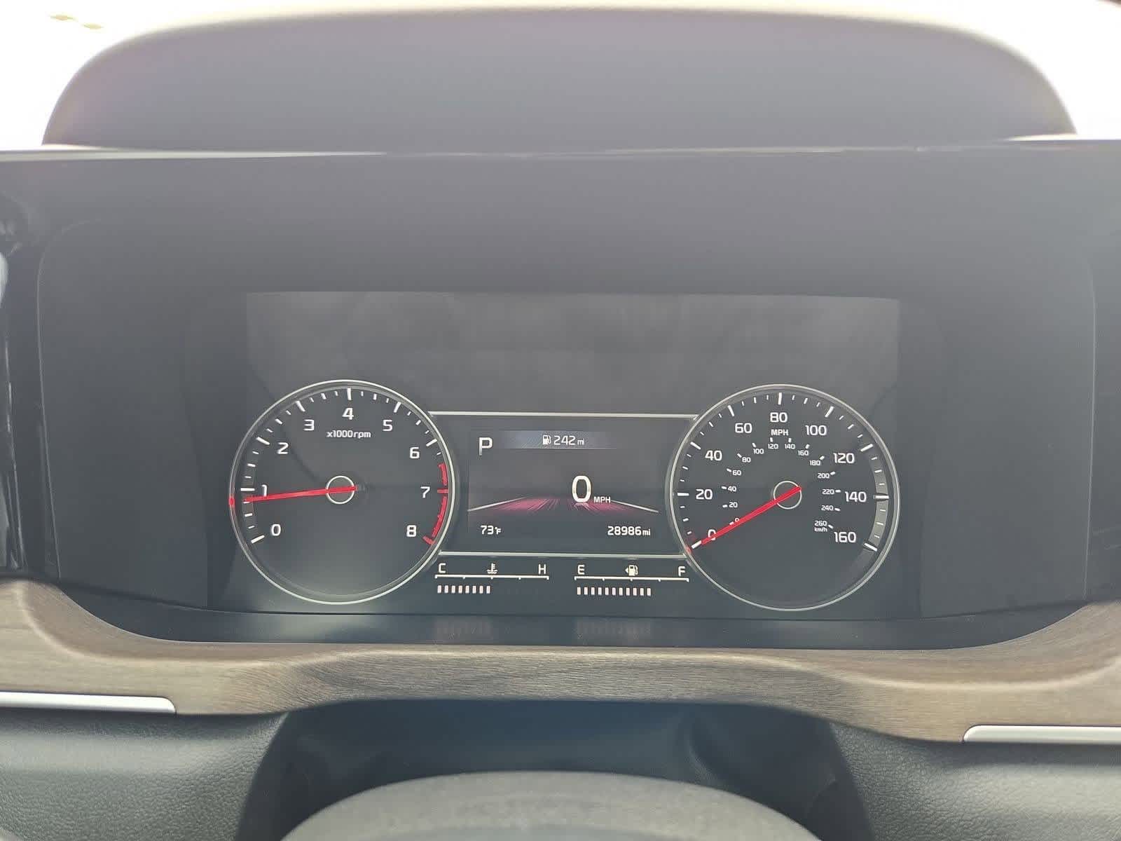 Thumbnail: 2023 Kia Sorento - 32