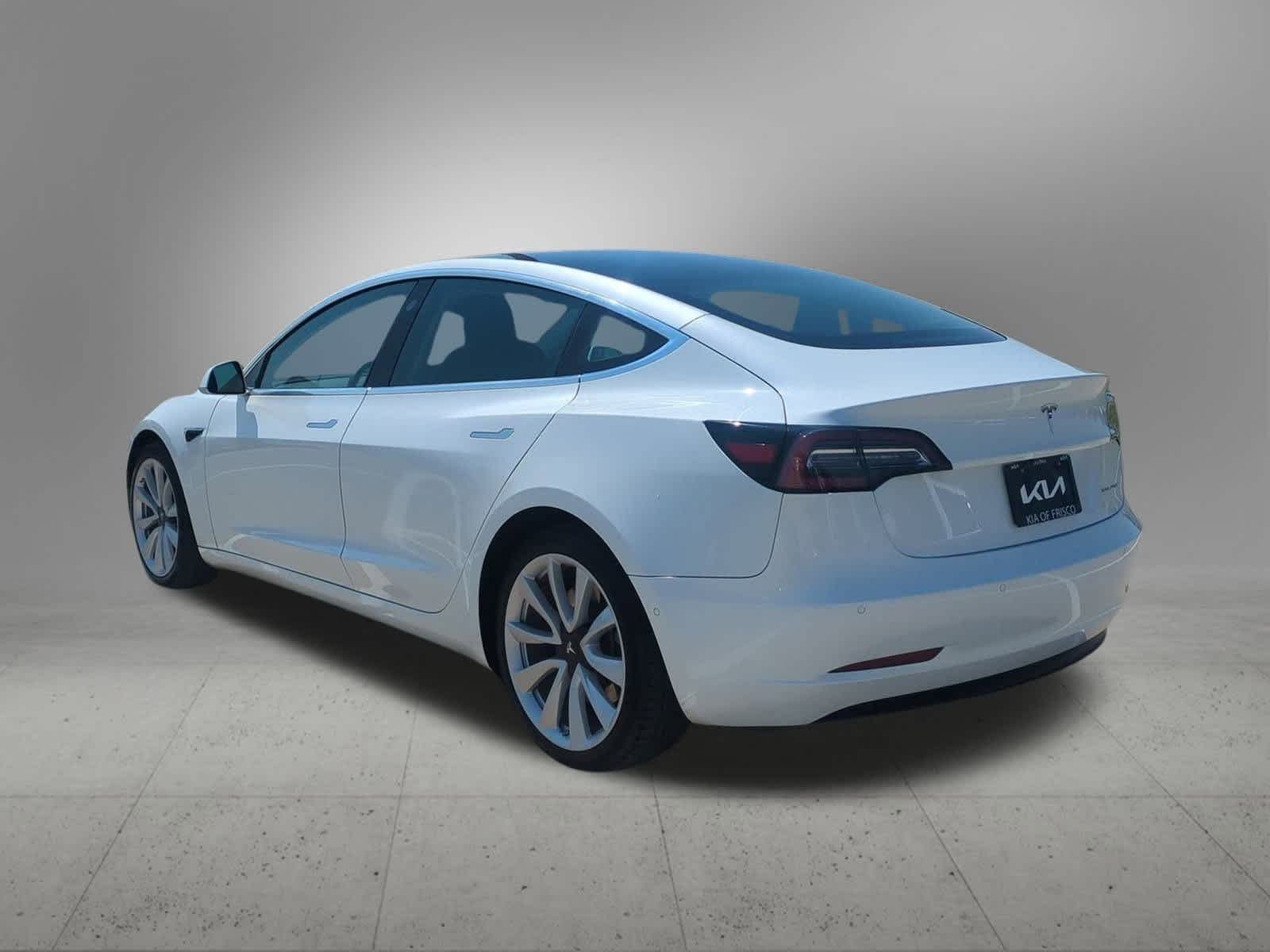 Thumbnail: 2020 Tesla Model 3 - 4