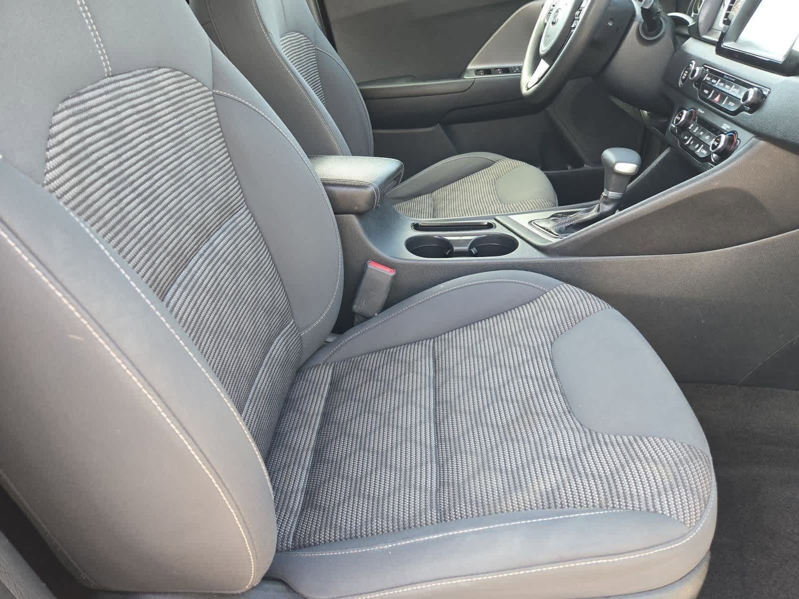 Thumbnail: 2018 Kia Niro - 20