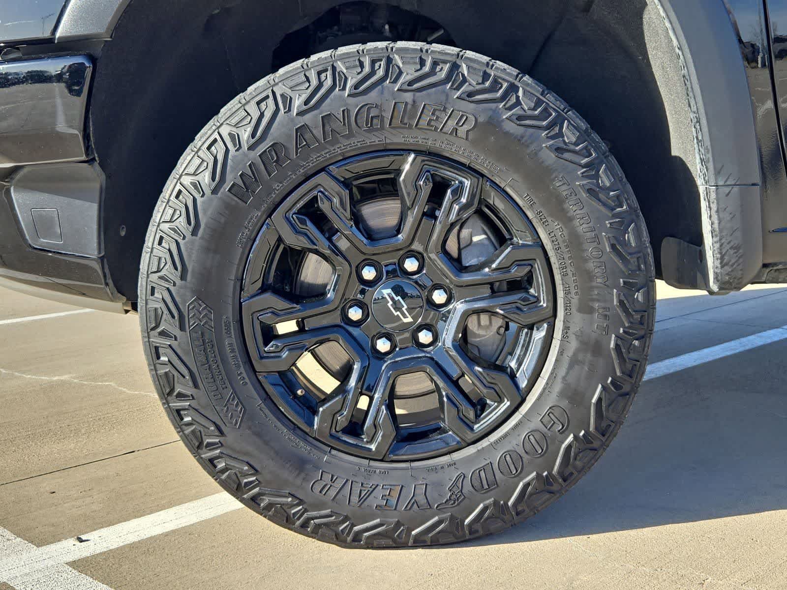 Thumbnail: 2023 Chevrolet Silverado 1500 - 12