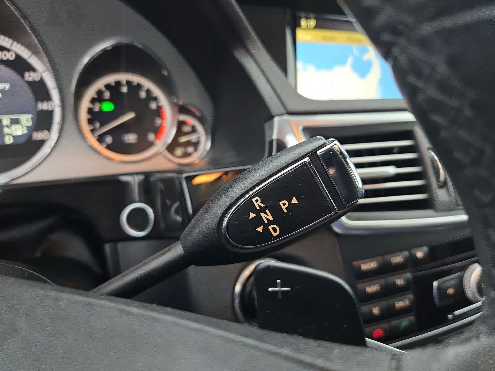 Thumbnail: 2011 Mercedes-Benz E-Class - 31