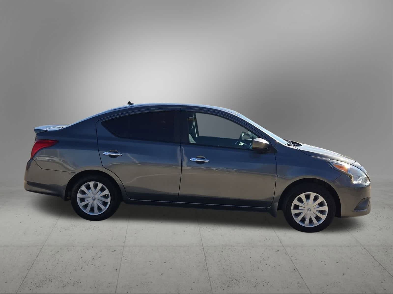 Thumbnail: 2016 Nissan Versa - 7