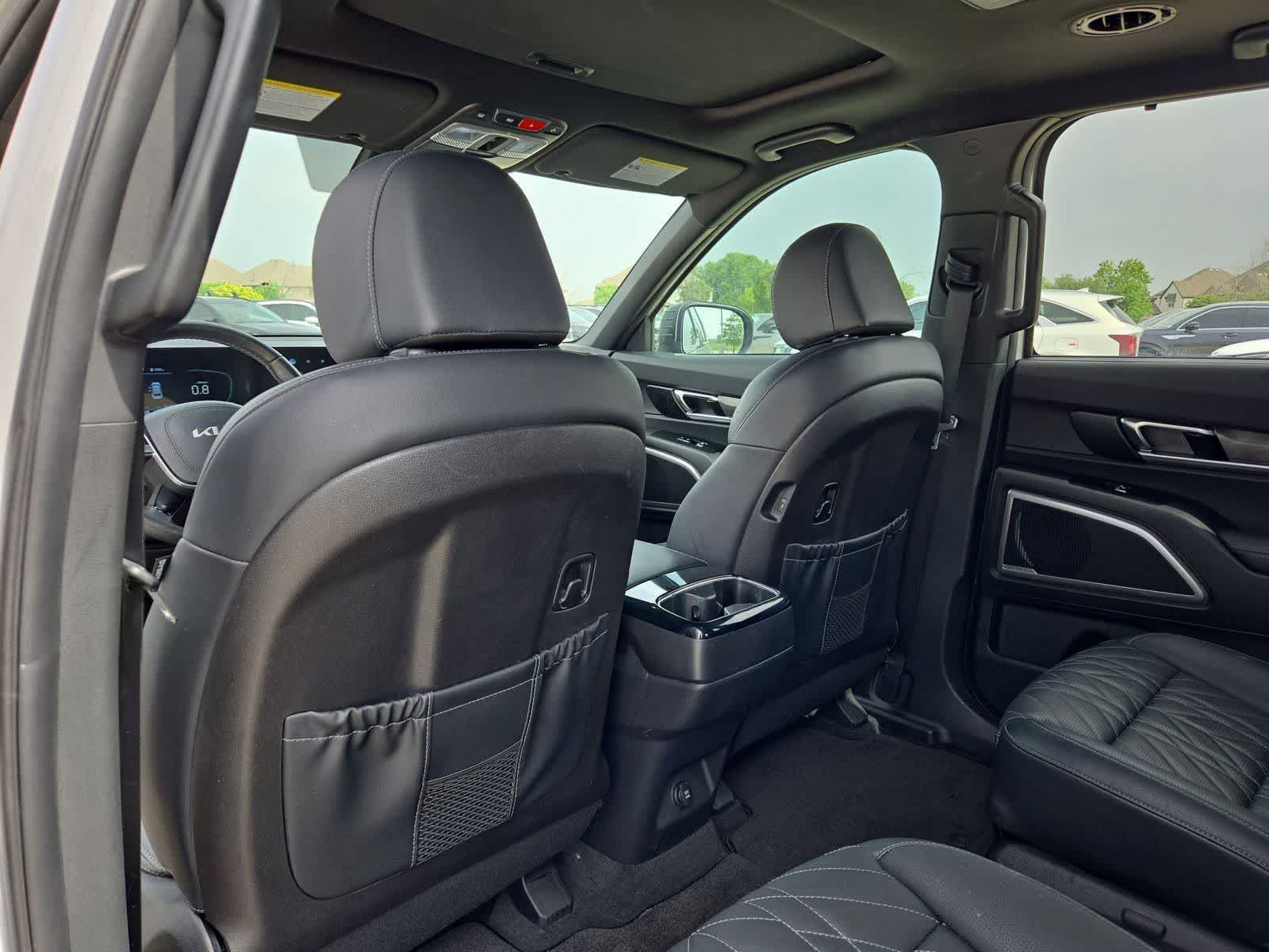 Thumbnail: 2023 Kia Telluride - 16