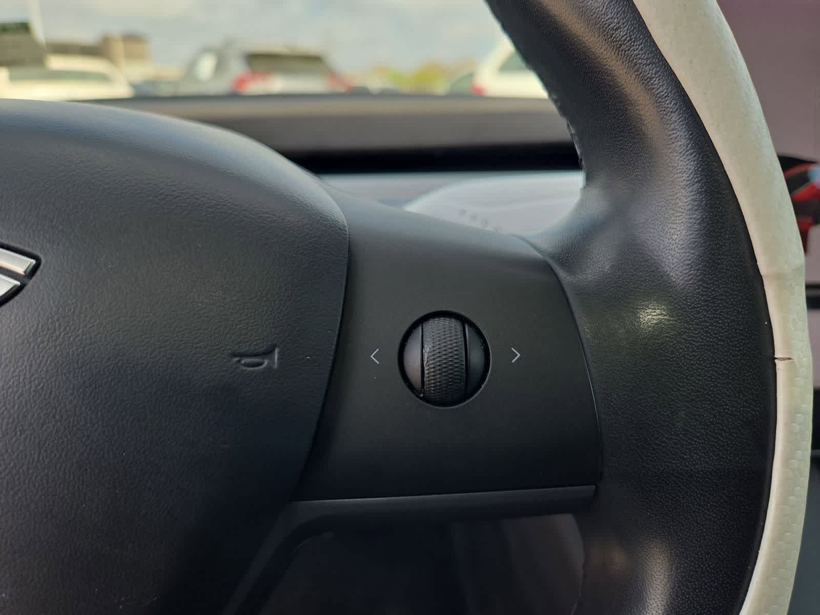 Thumbnail: 2018 Tesla Model 3 - 22