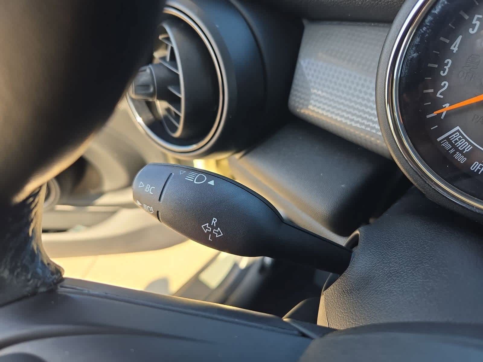 Thumbnail: 2020 MINI Cooper Hardtop - 26