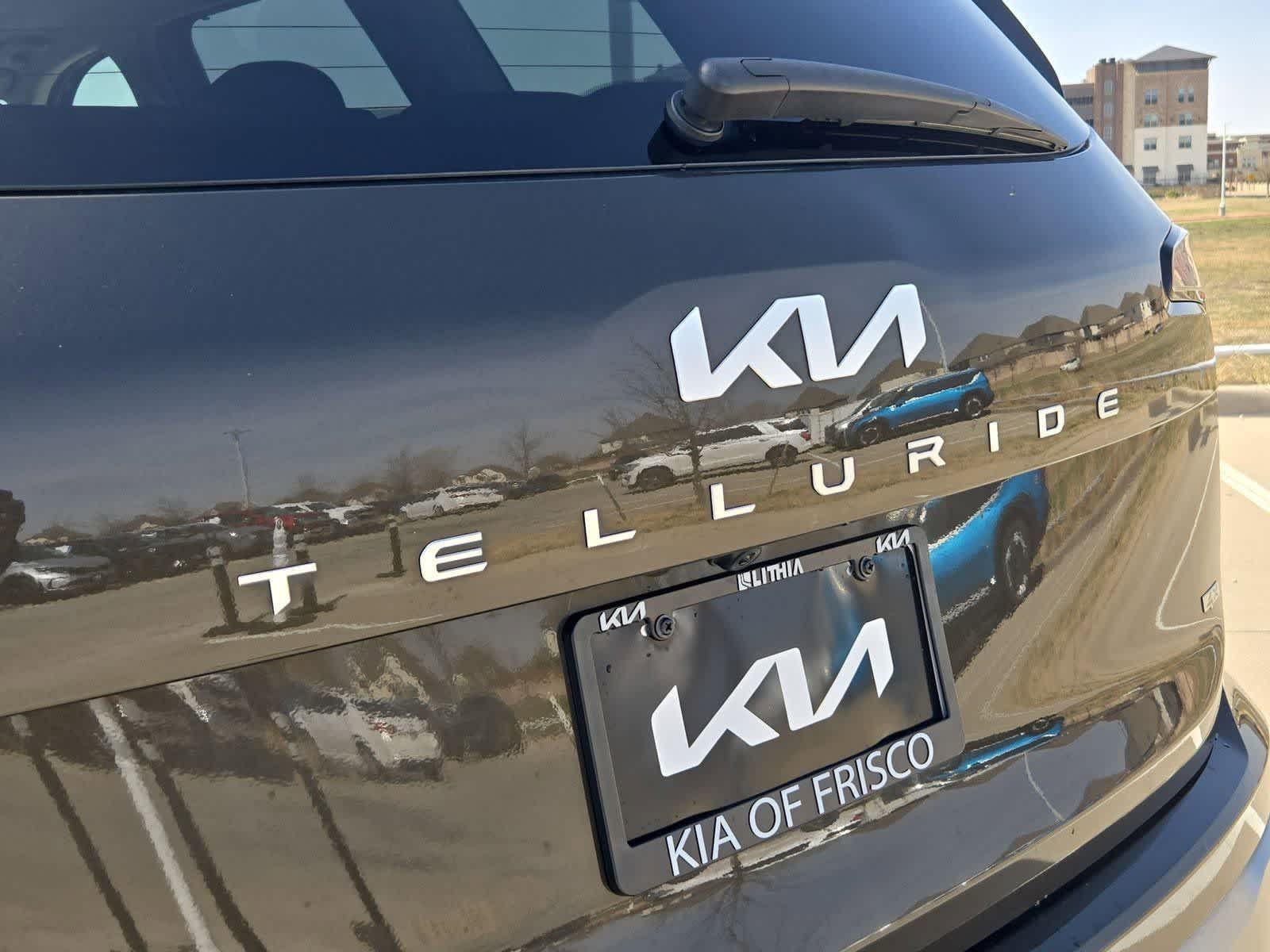Thumbnail: 2023 Kia Telluride - 11