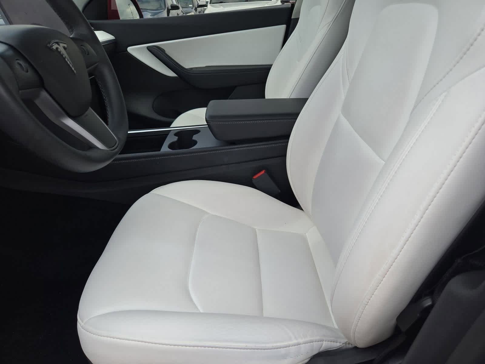 Thumbnail: 2022 Tesla Model Y - 14