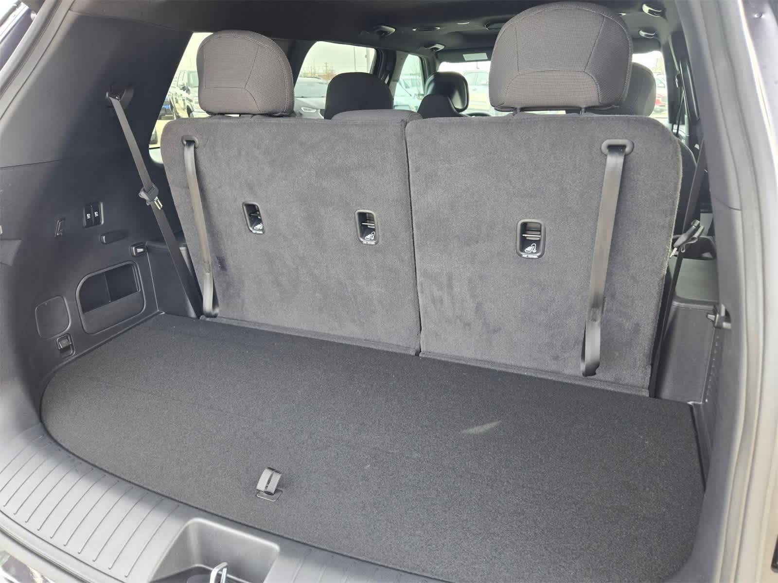 Thumbnail: 2027 Kia Telluride - 12