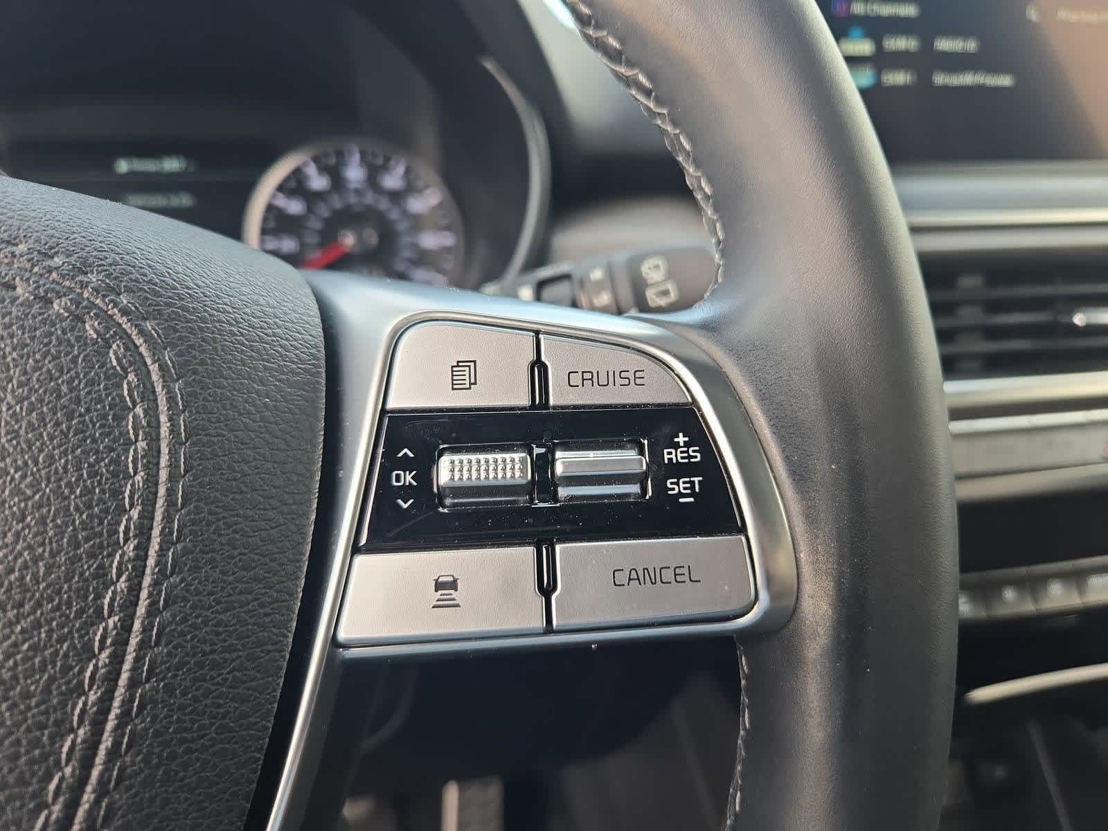 Thumbnail: 2022 Kia Telluride - 25