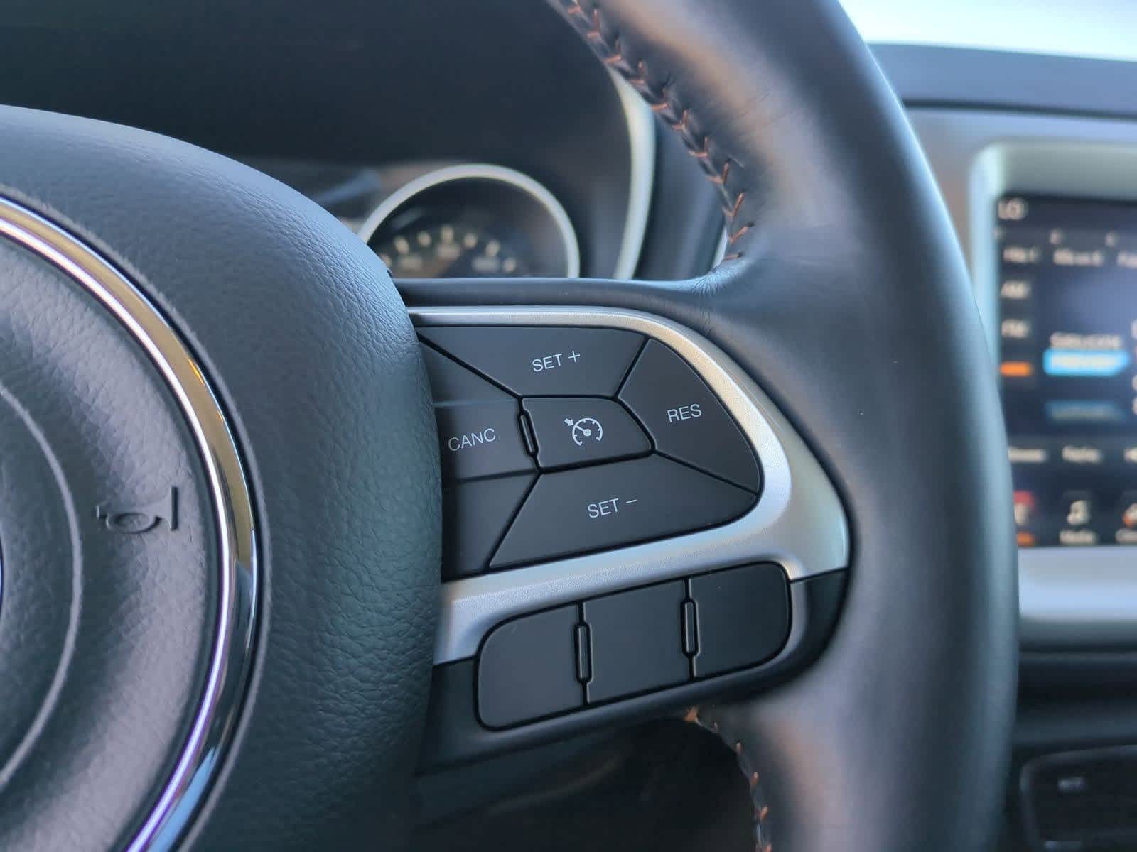 Thumbnail: 2018 Jeep Compass - 24