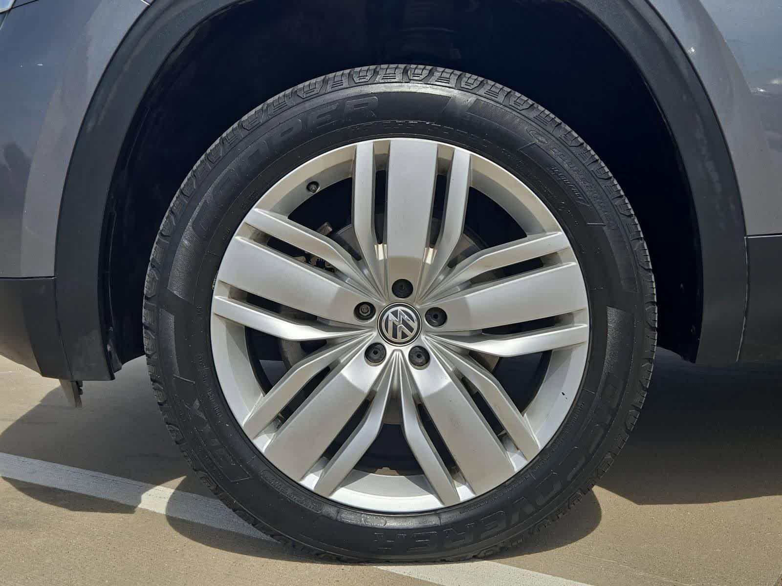 Thumbnail: 2019 Volkswagen Atlas - 12