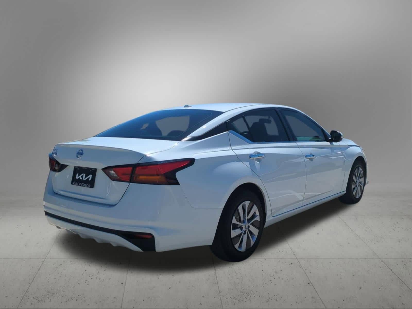 Thumbnail: 2020 Nissan Altima - 6