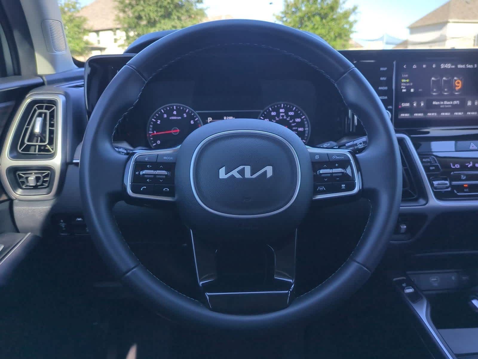 Thumbnail: 2022 Kia Sorento - 23
