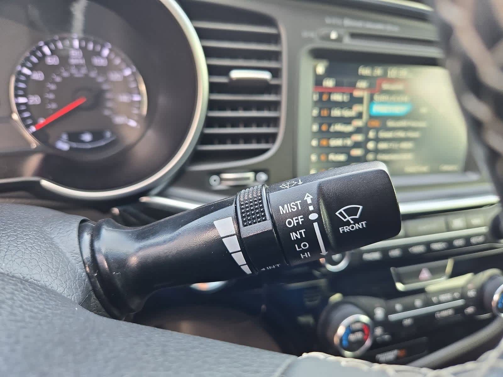 Thumbnail: 2015 Kia Optima - 24