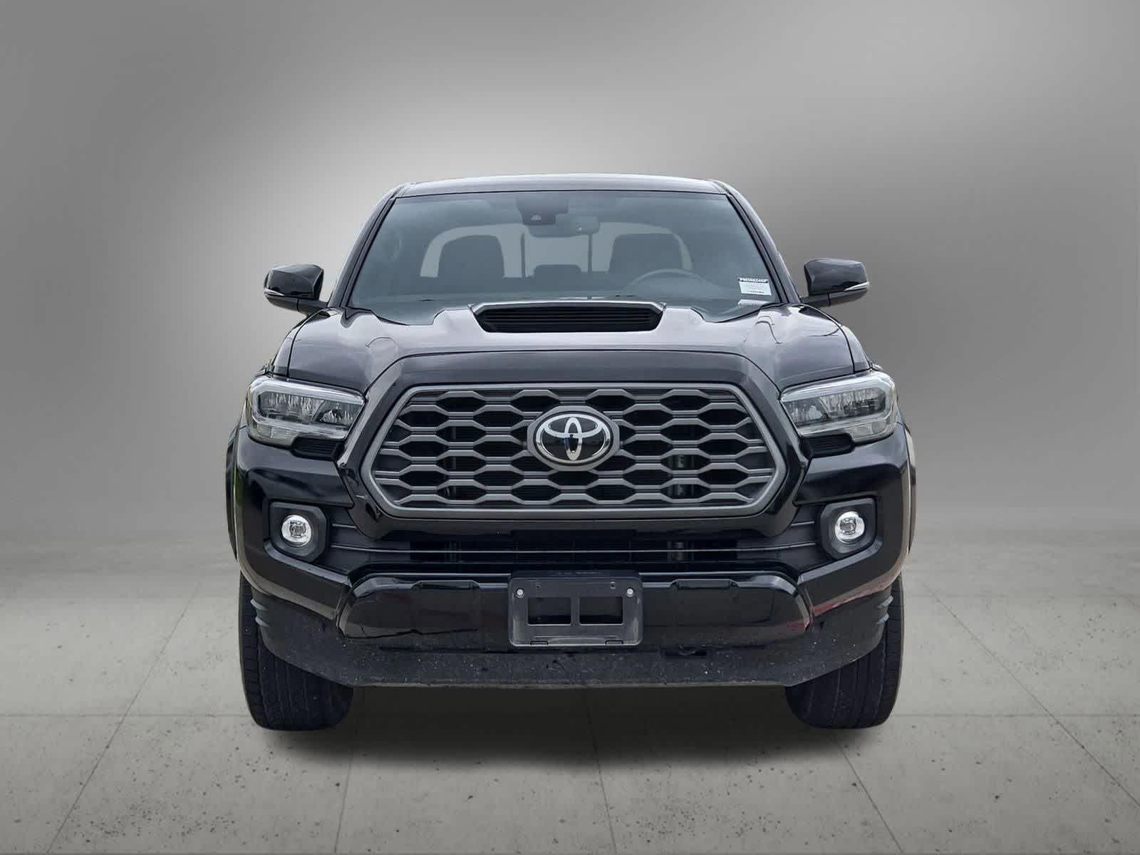 Thumbnail: 2023 Toyota Tacoma - 9
