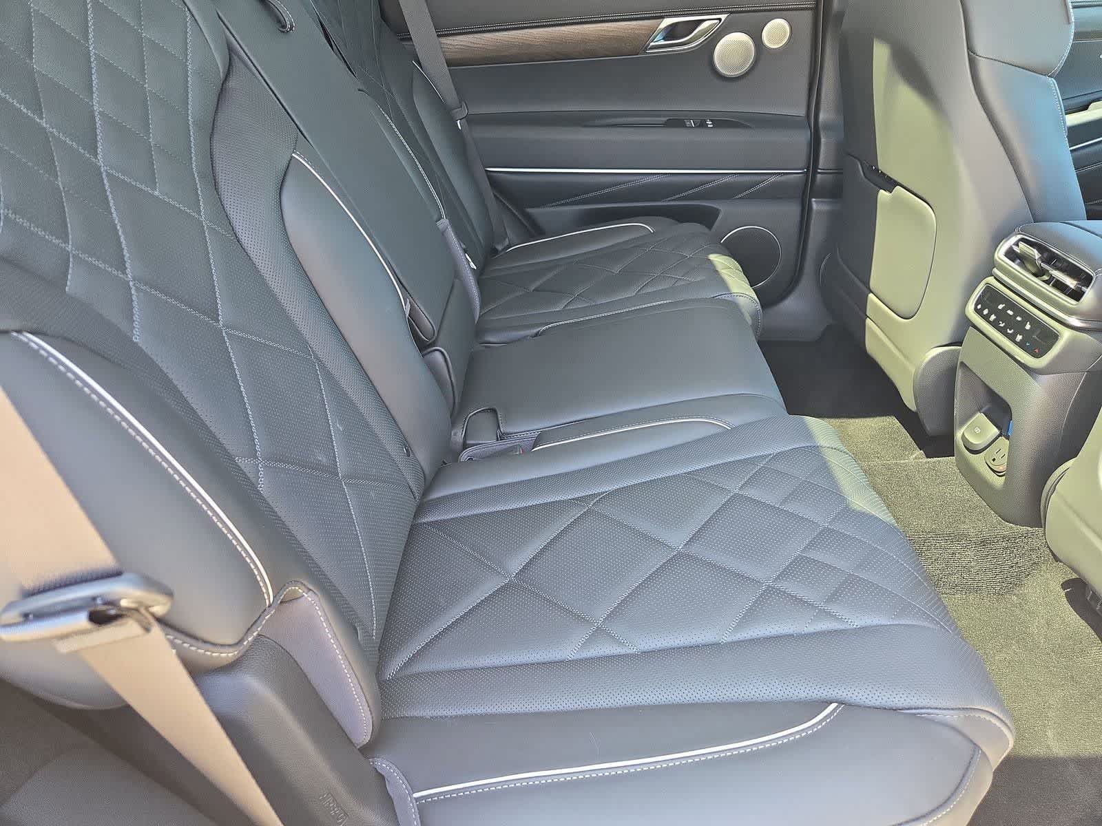 Thumbnail: 2025 Genesis GV80 - 19