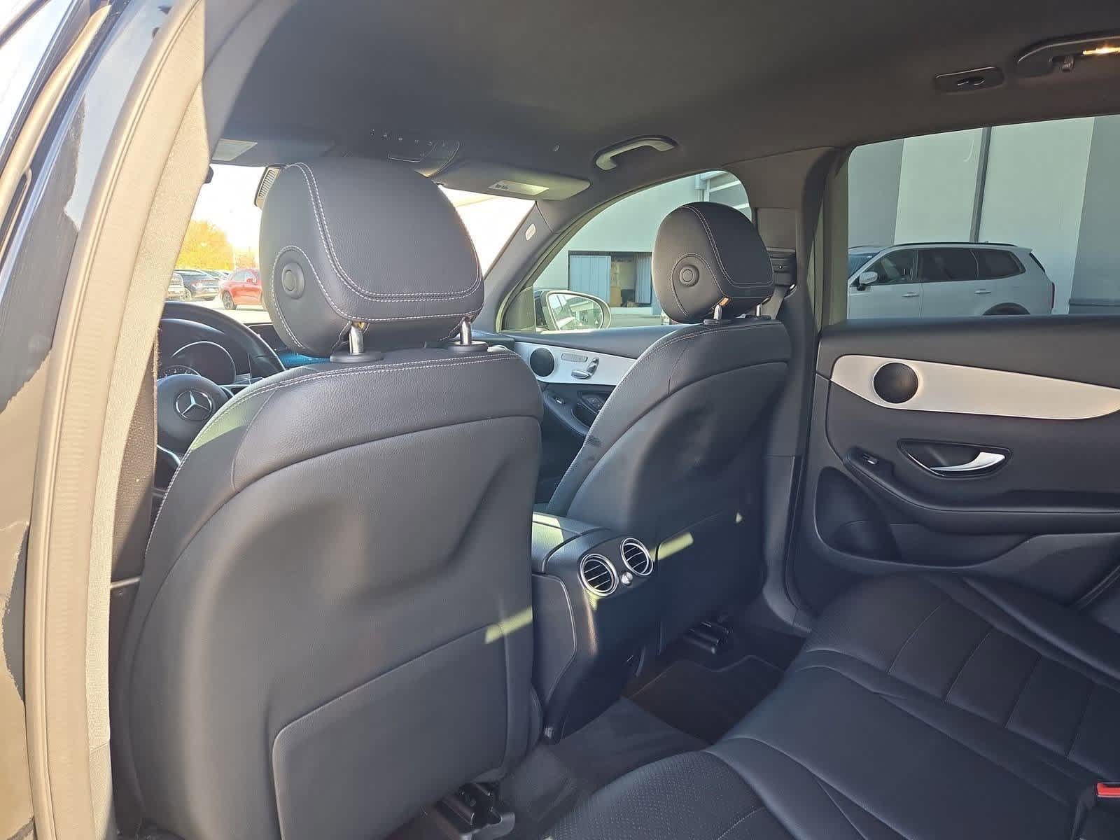 Thumbnail: 2022 Mercedes-Benz GLC - 17