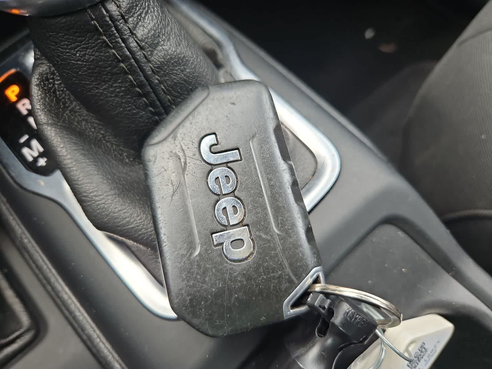 Thumbnail: 2020 Jeep Wrangler - 29