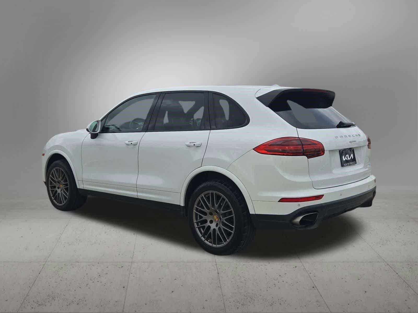 Thumbnail: 2017 Porsche Cayenne - 4