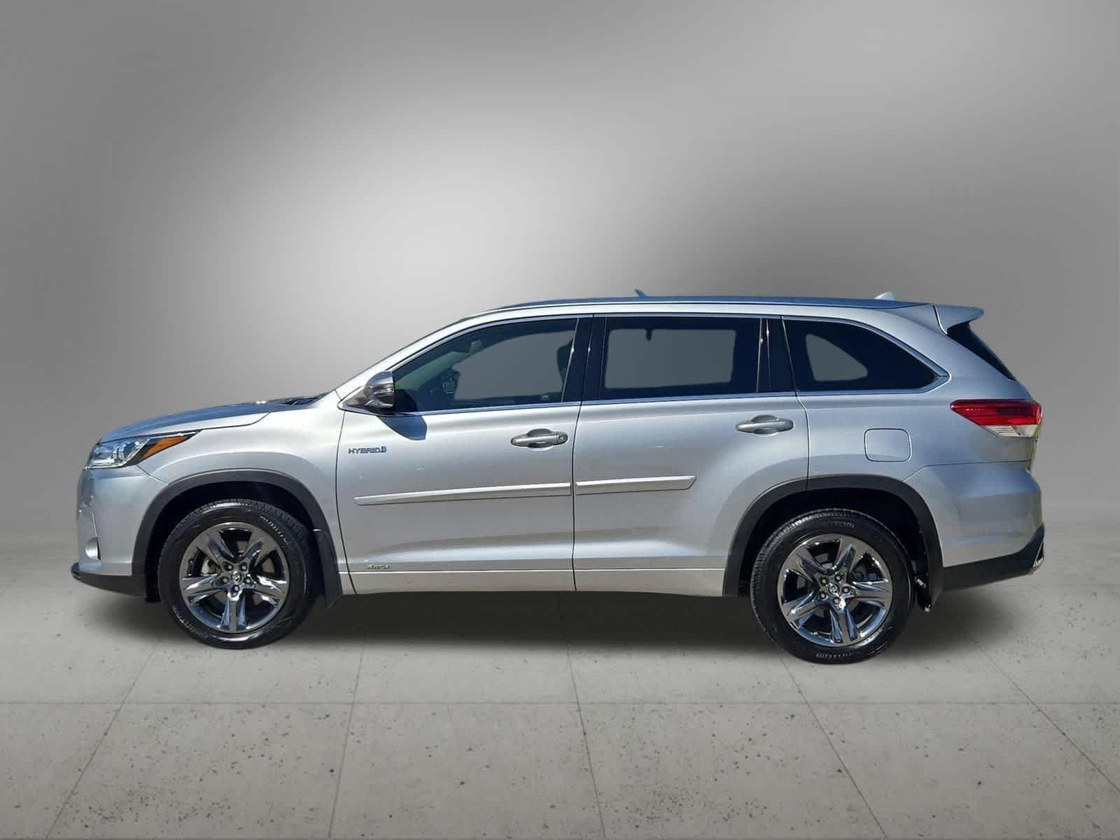 Thumbnail: 2018 Toyota Highlander - 2