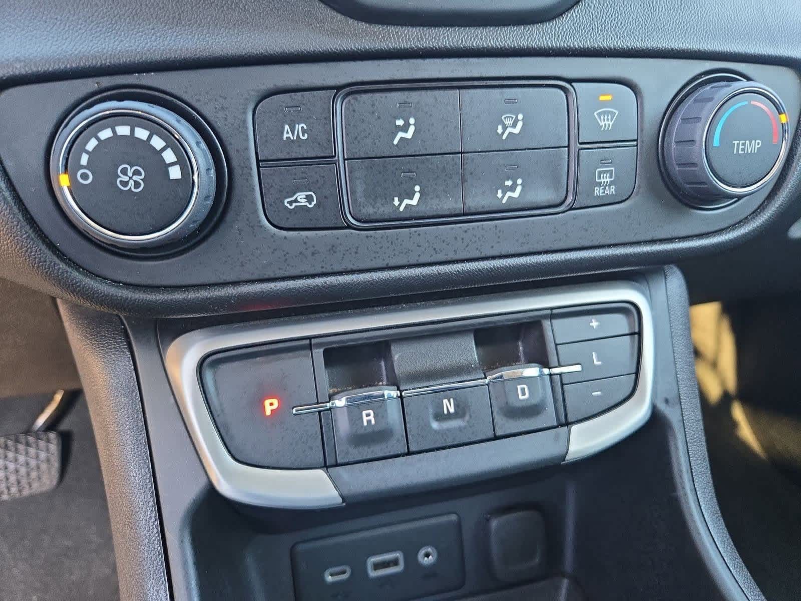 Thumbnail: 2024 GMC Terrain - 29