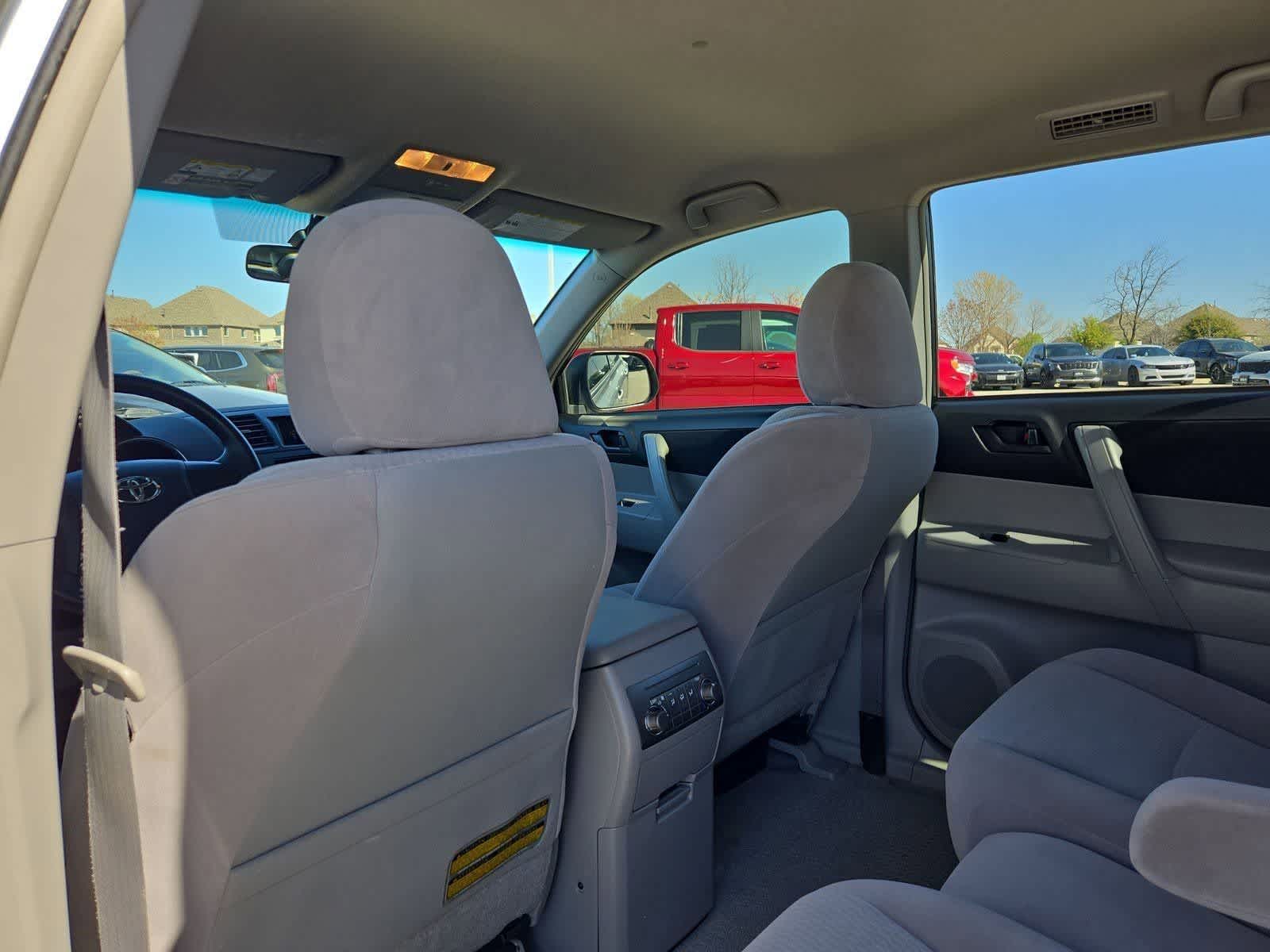 Thumbnail: 2009 Toyota Highlander - 17