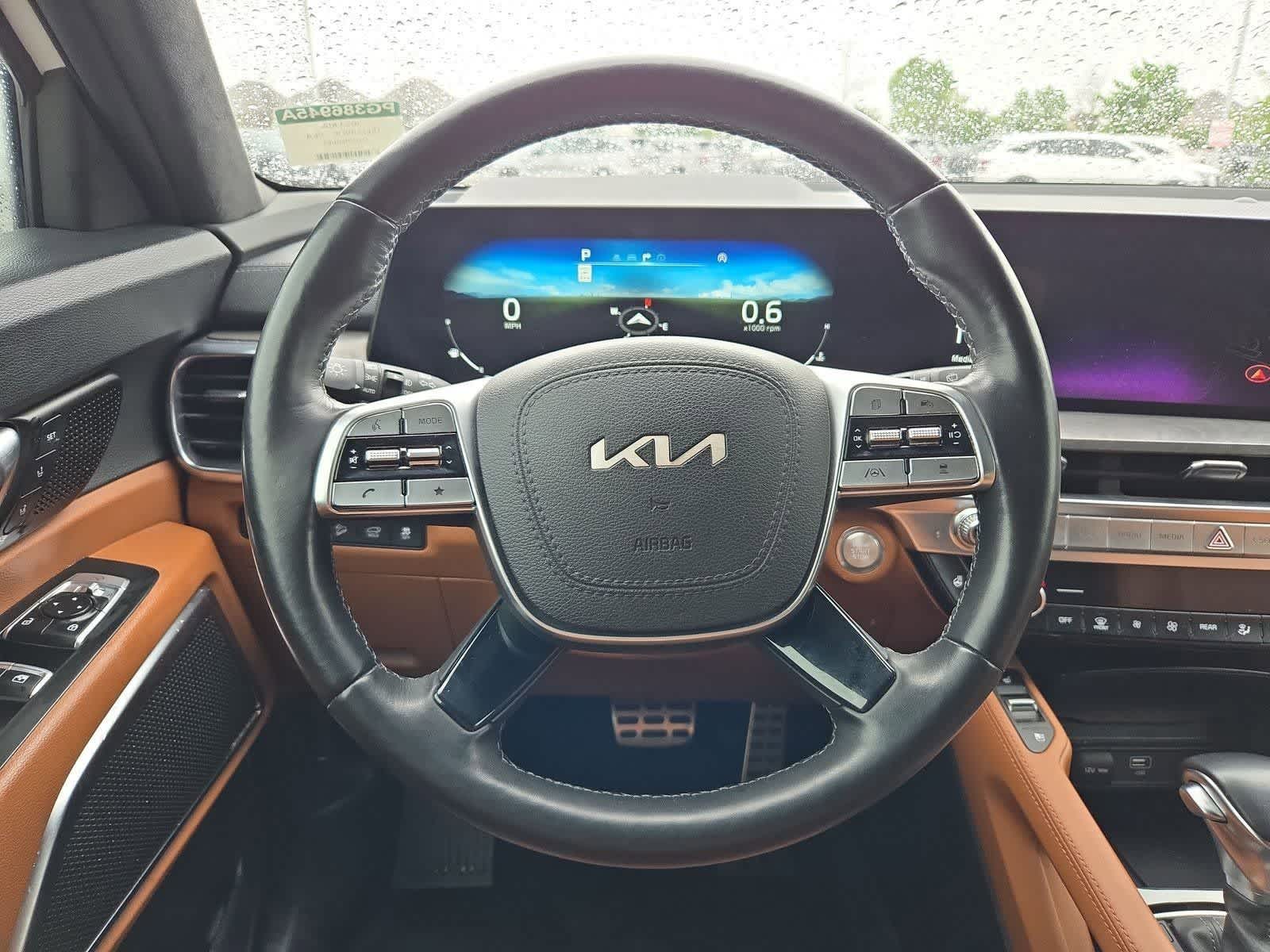 Thumbnail: 2023 Kia Telluride - 22